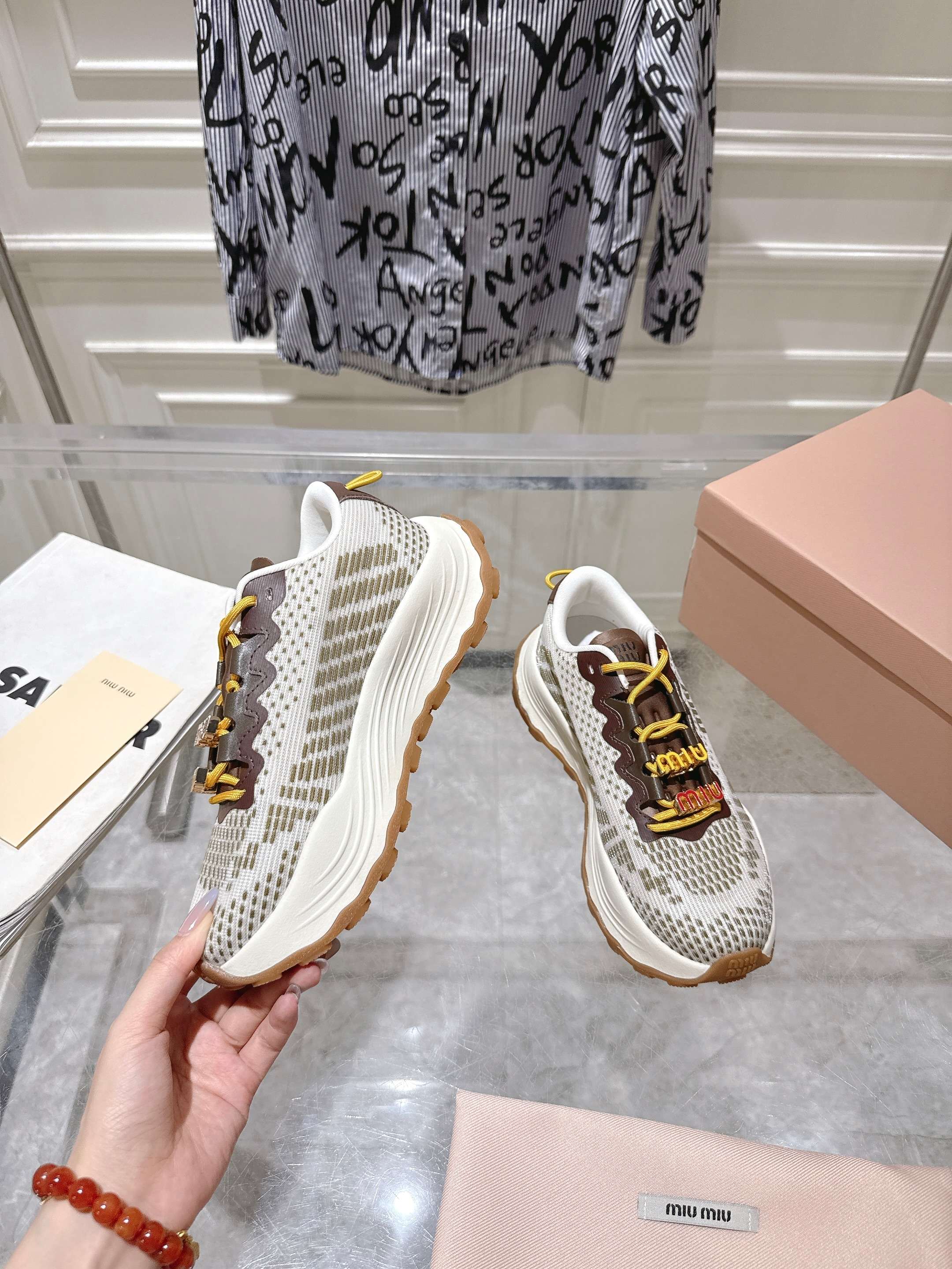 Miu Miu Couple Sneakers M-s