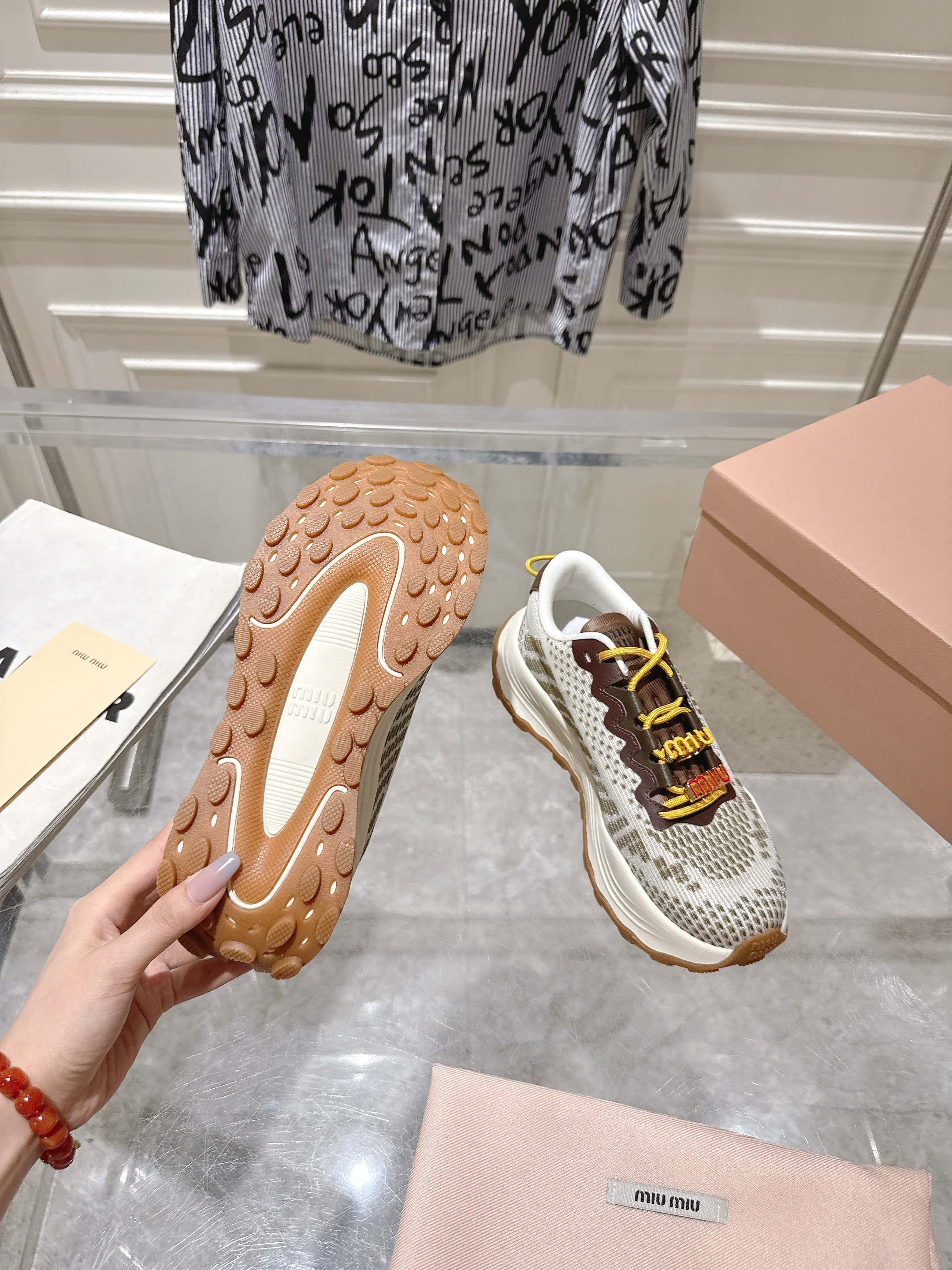 Miu Miu Couple Sneakers M-s