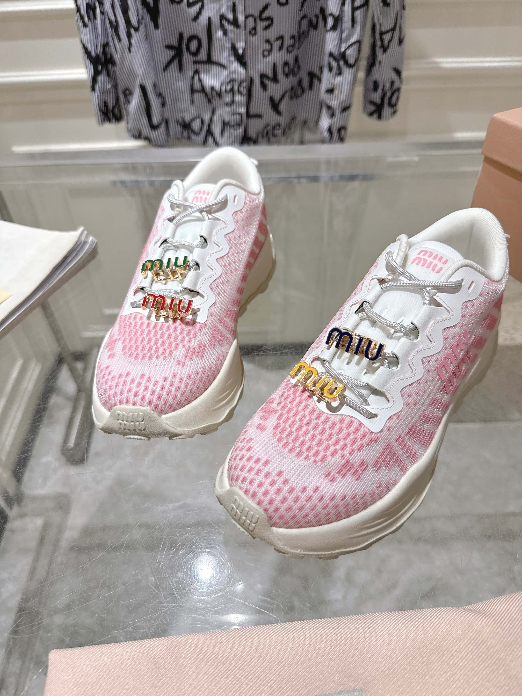 Miu Miu Couple Sneakers M-s