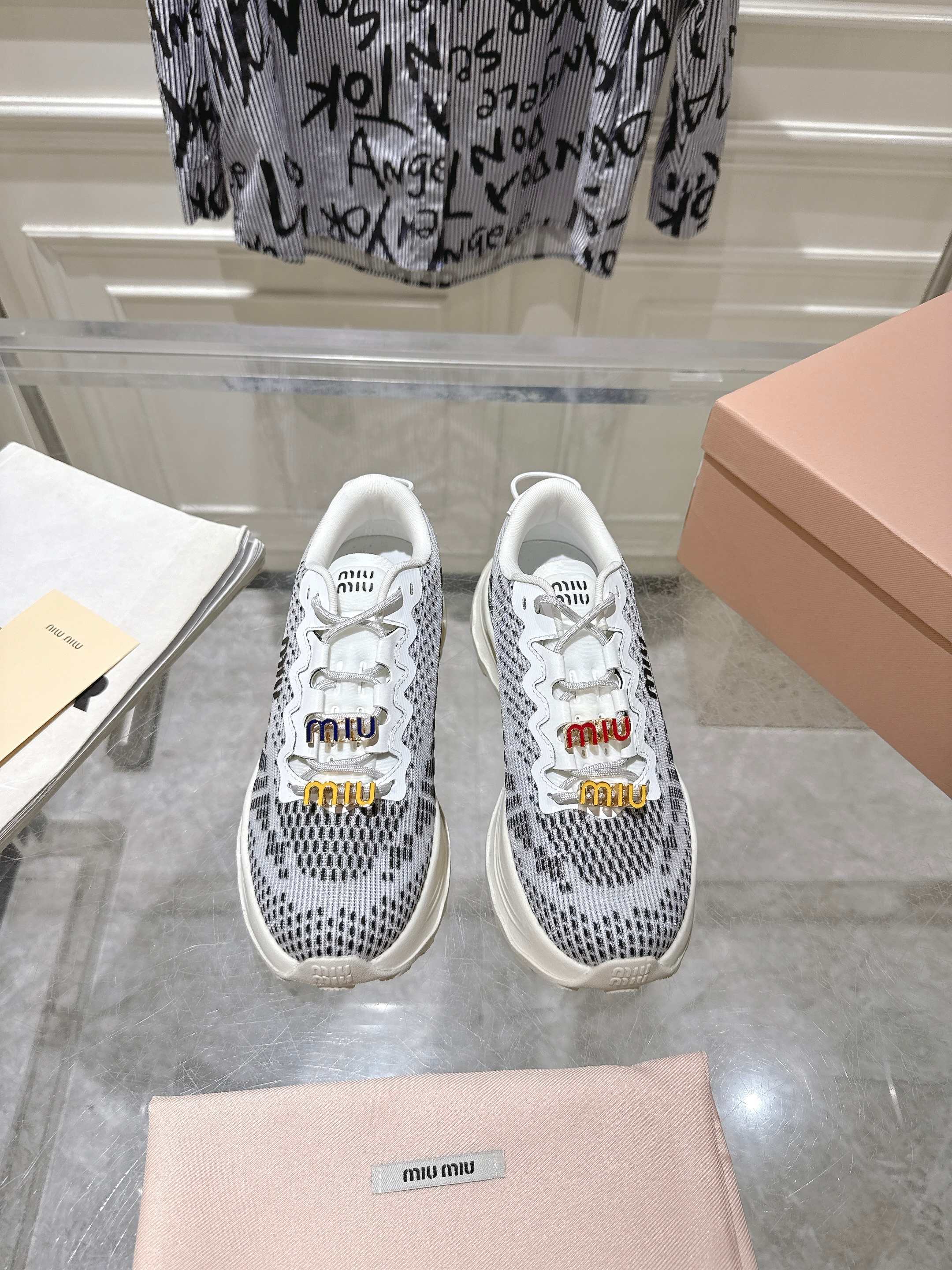 Miu Miu Couple Sneakers M-s