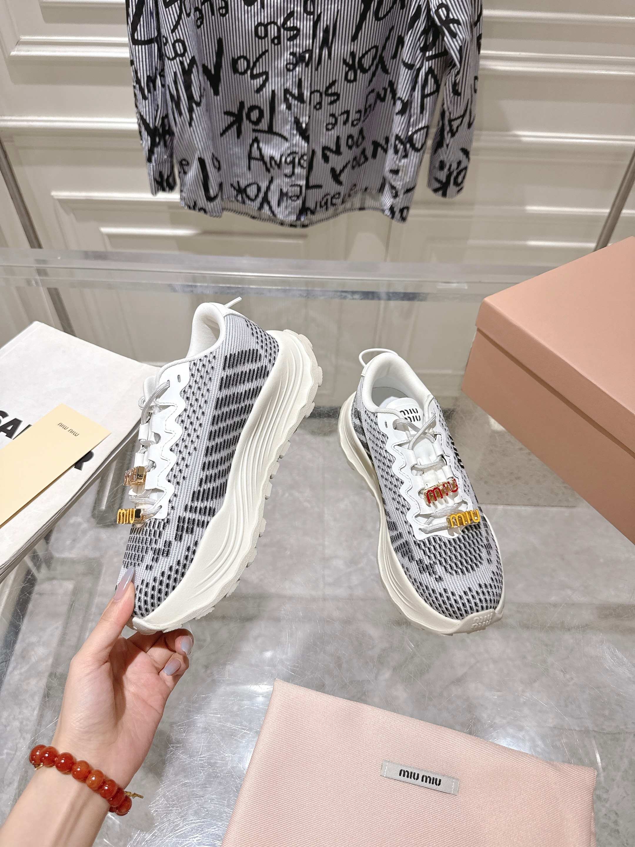 Miu Miu Couple Sneakers M-s
