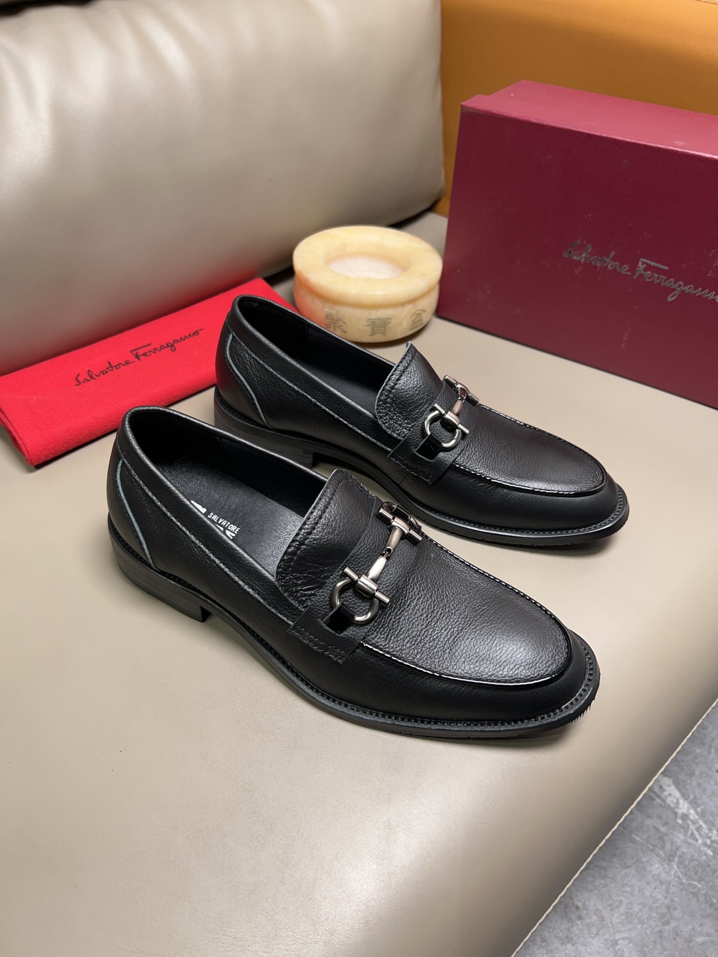 Ferragamo Leather Shoes Cow Leather Breathable