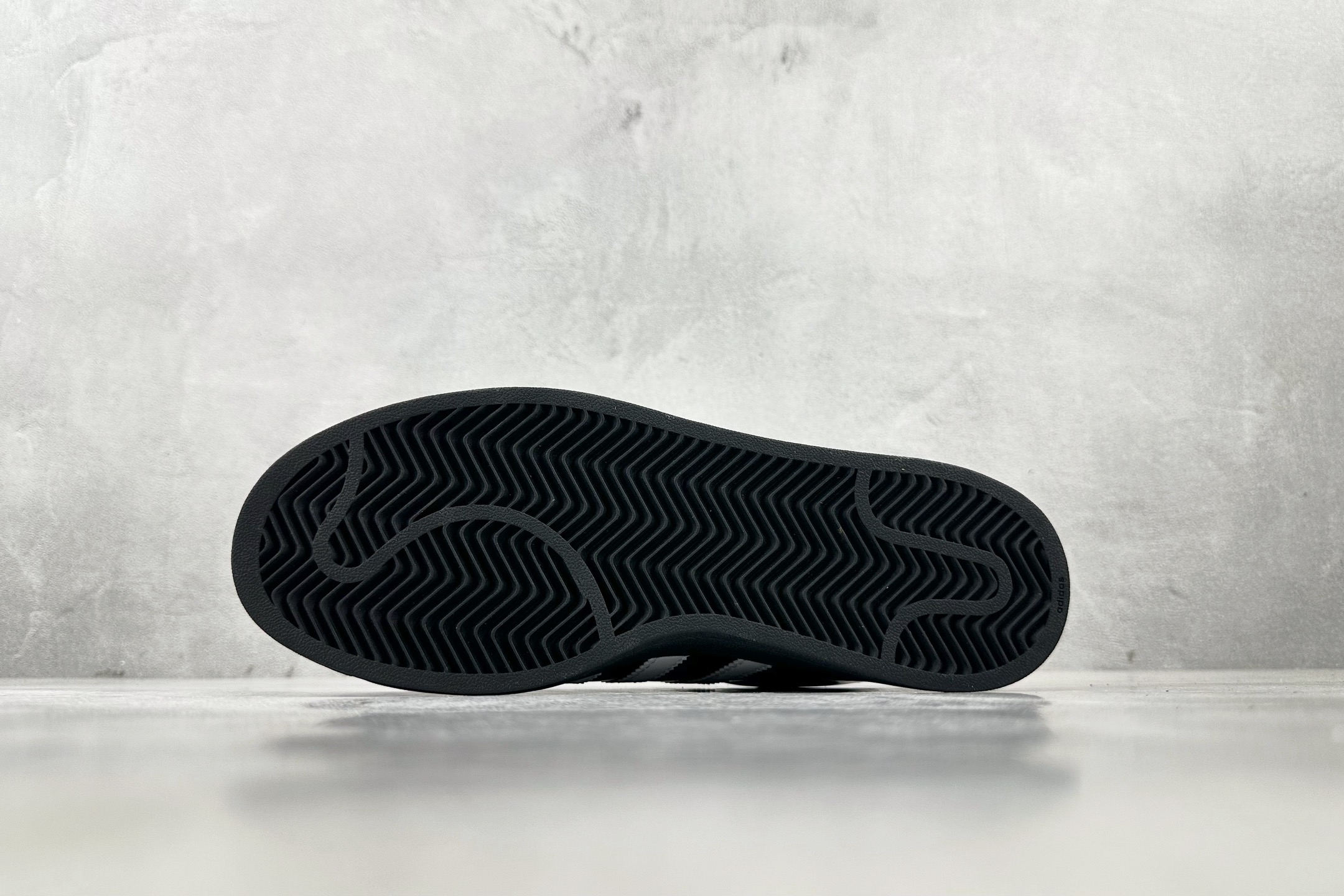 Basic Shoes Black L-s