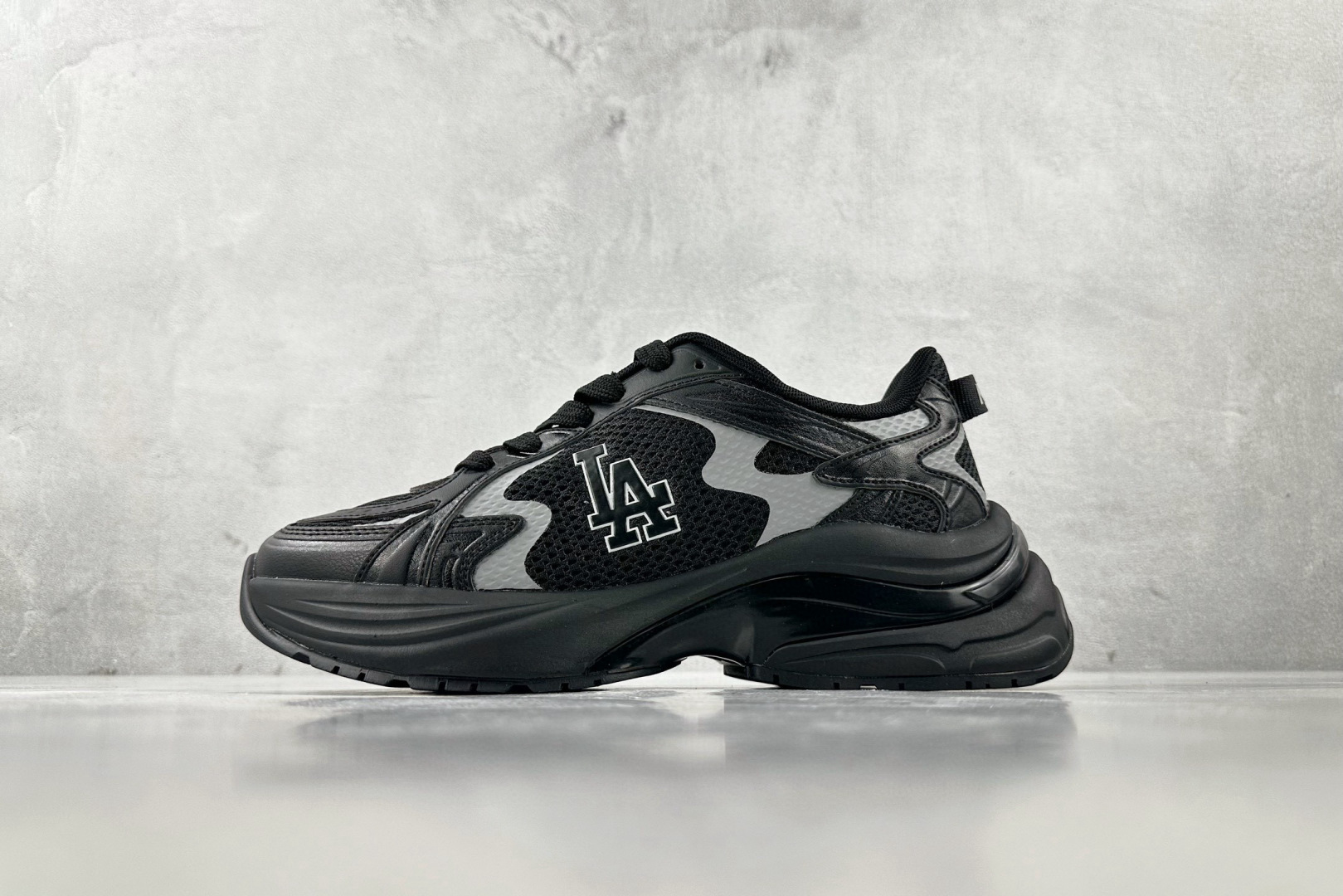 Basic Shoes M-l