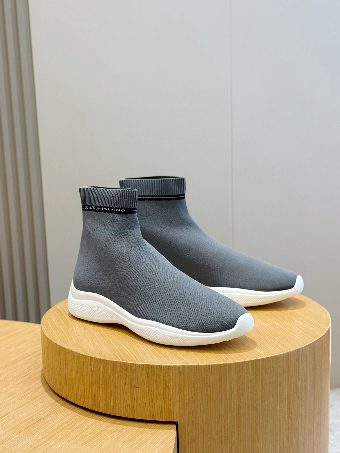 Prada Sneakers S