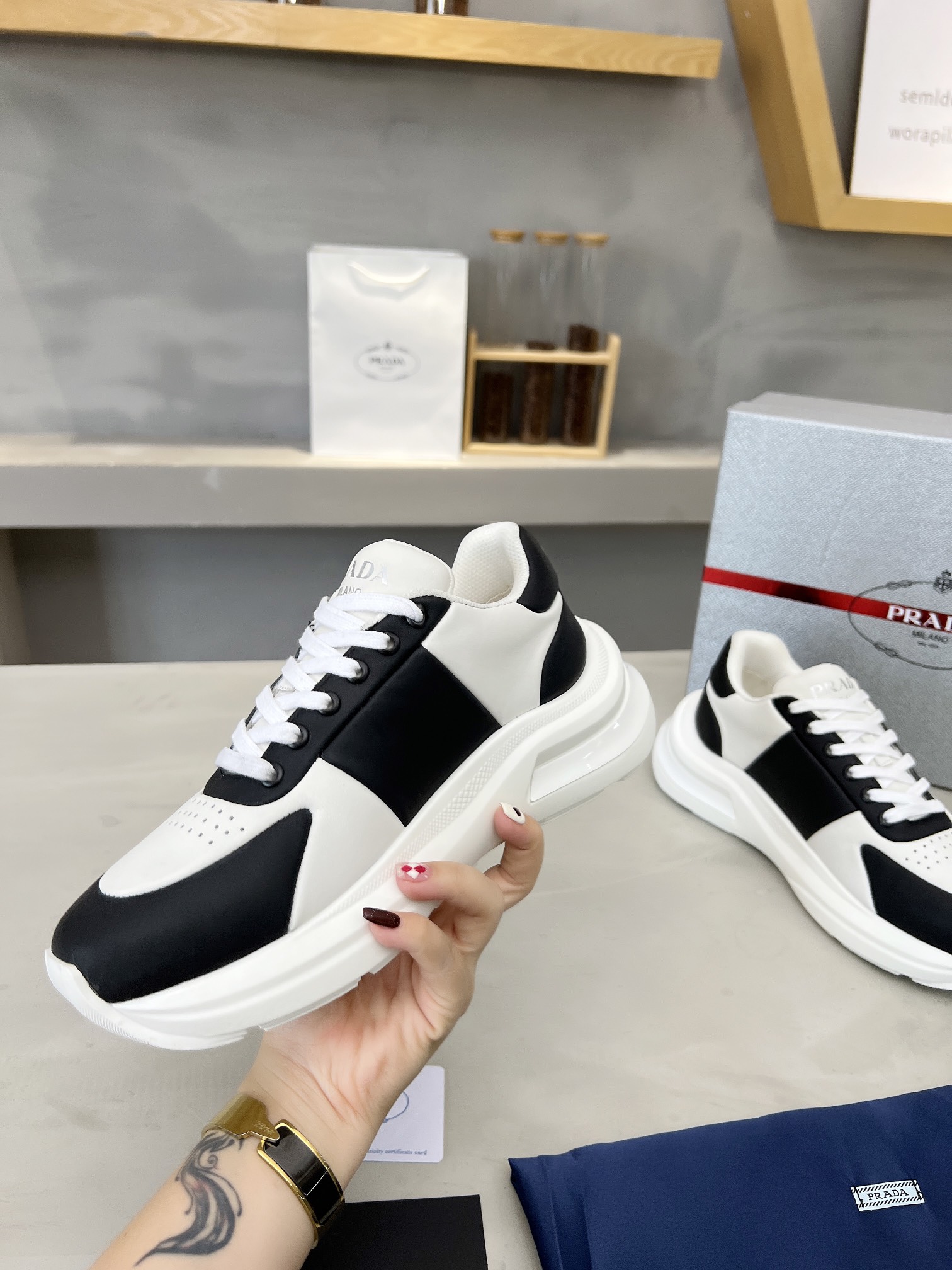 Male Basic Shoes Mesh Breathable