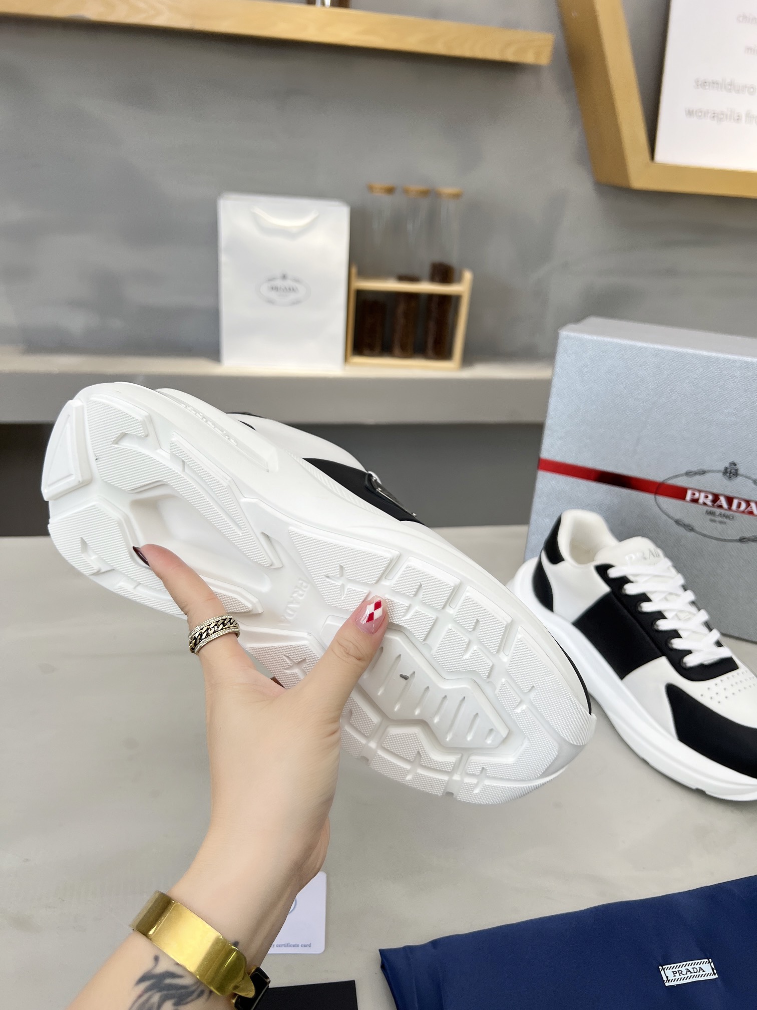 Male Basic Shoes Mesh Breathable