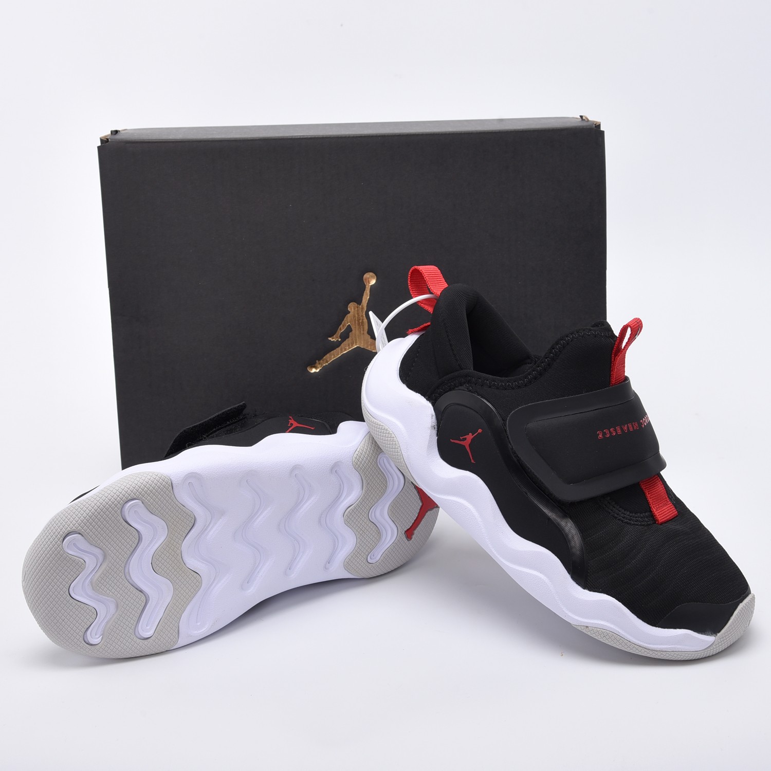 Jordan Basic Shoes