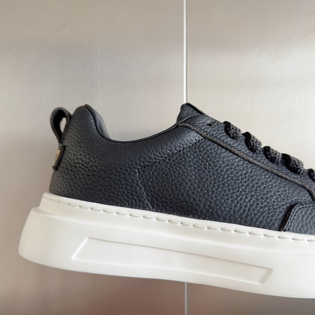 Armani Male Sneakers M-l-s