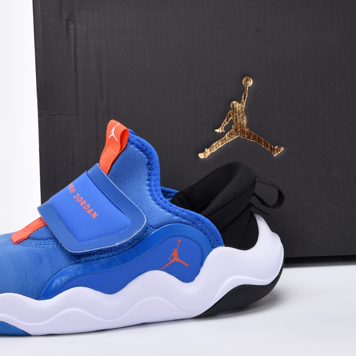 Jordan Basic Shoes