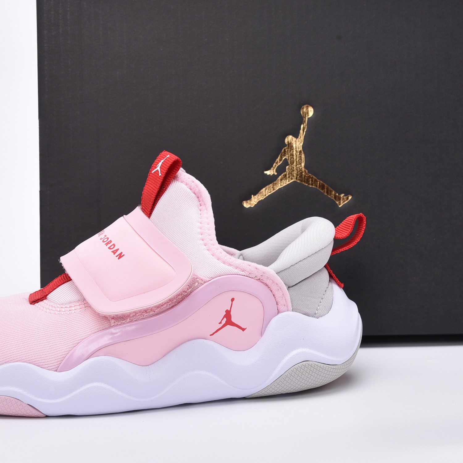 Jordan Basic Shoes