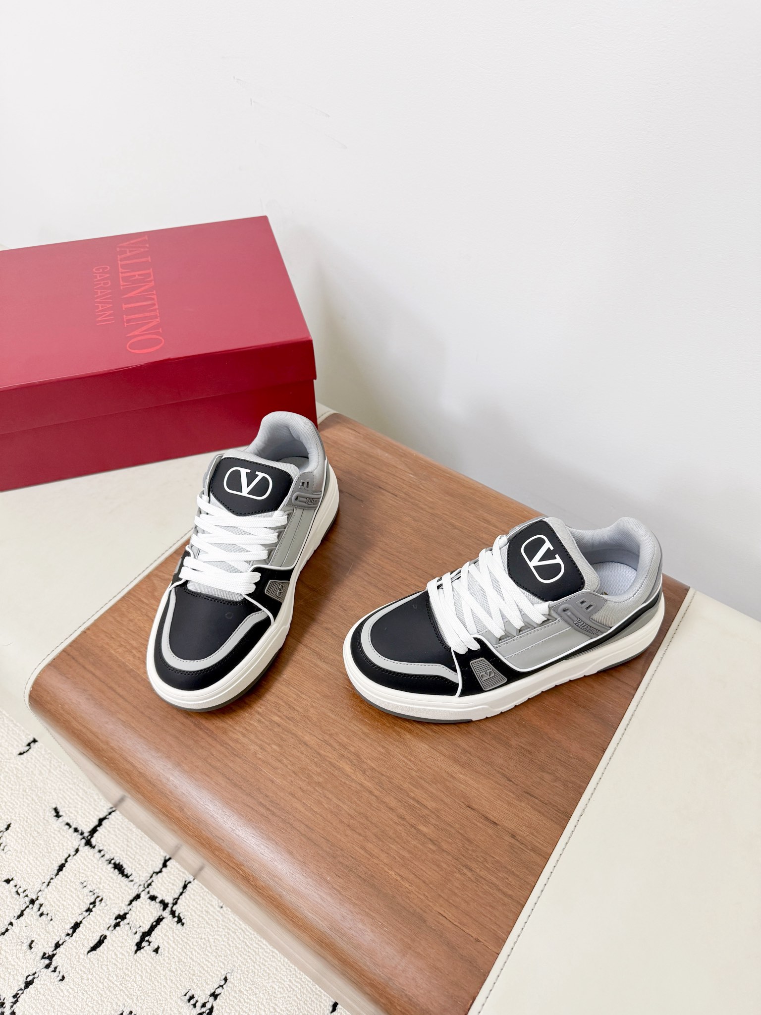 Couple Basic Shoes Breathable L