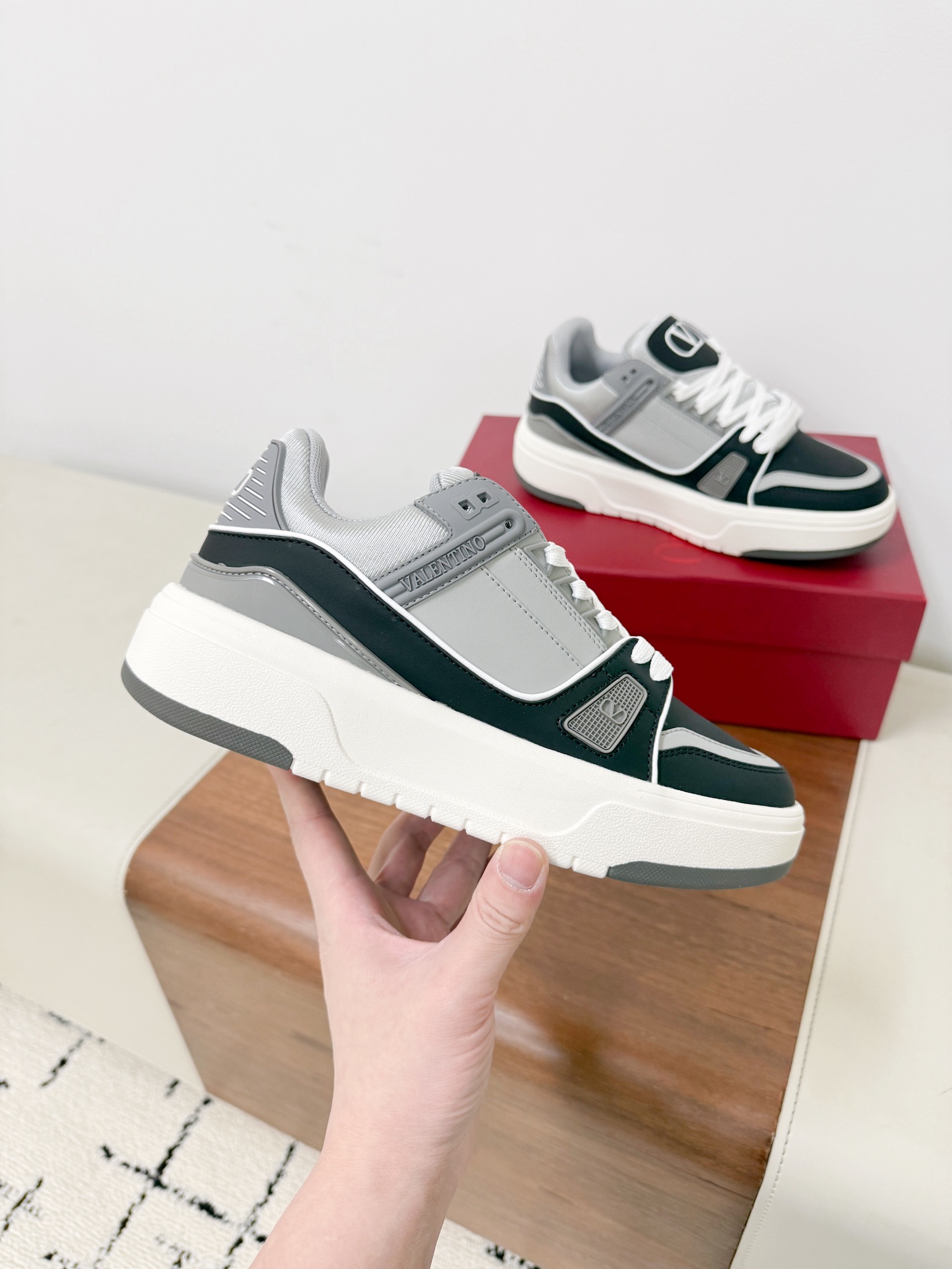 Couple Basic Shoes Breathable L