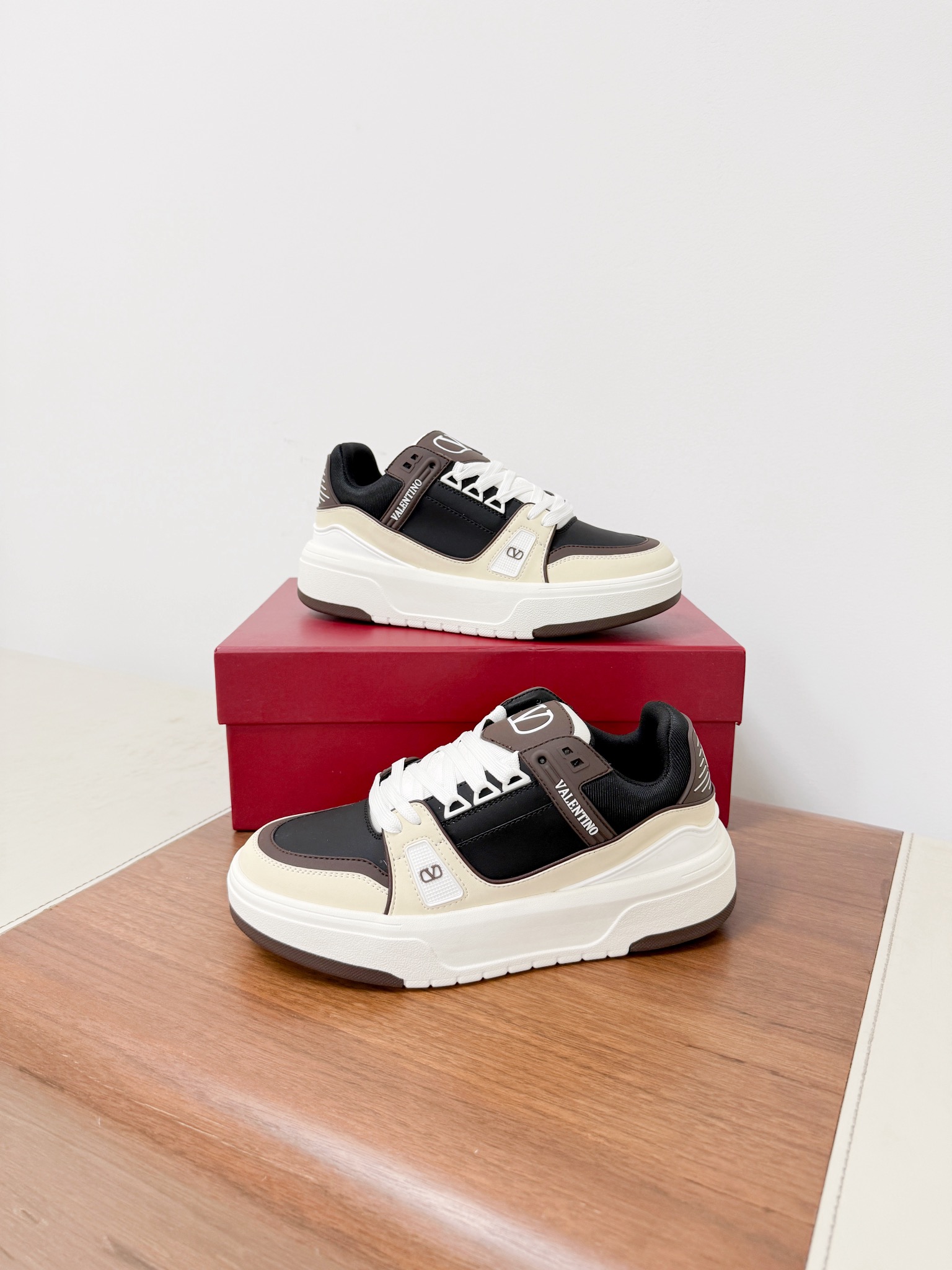 Couple Basic Shoes Breathable L