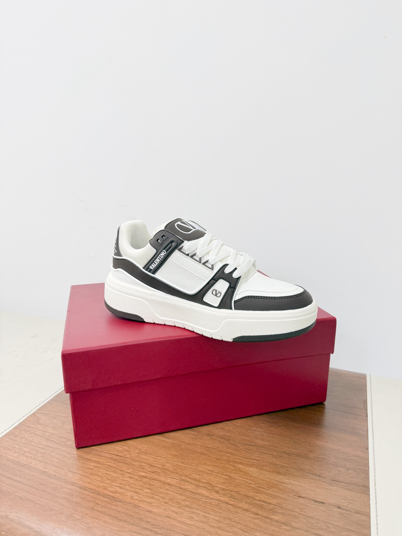 Couple Basic Shoes Breathable L