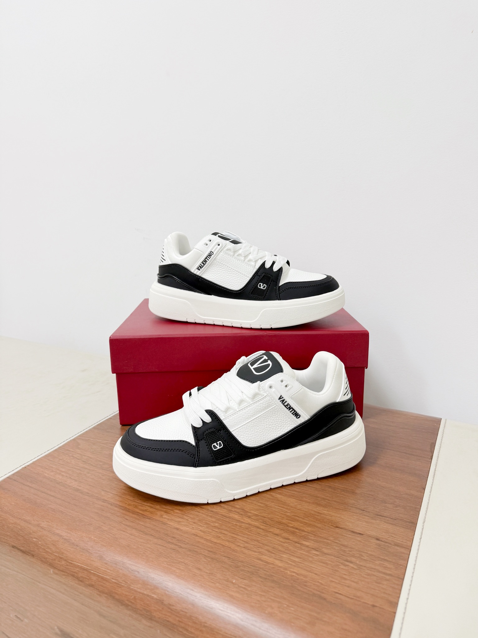 Couple Basic Shoes Breathable L