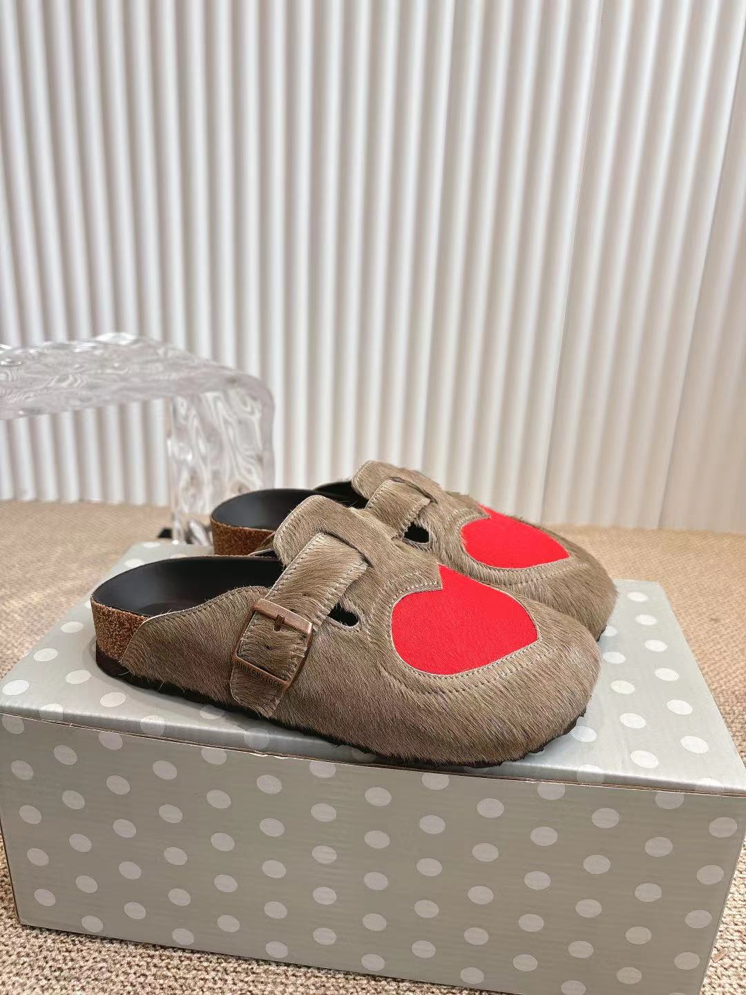 Calvin Klein Couple Slippers Lightweight S
