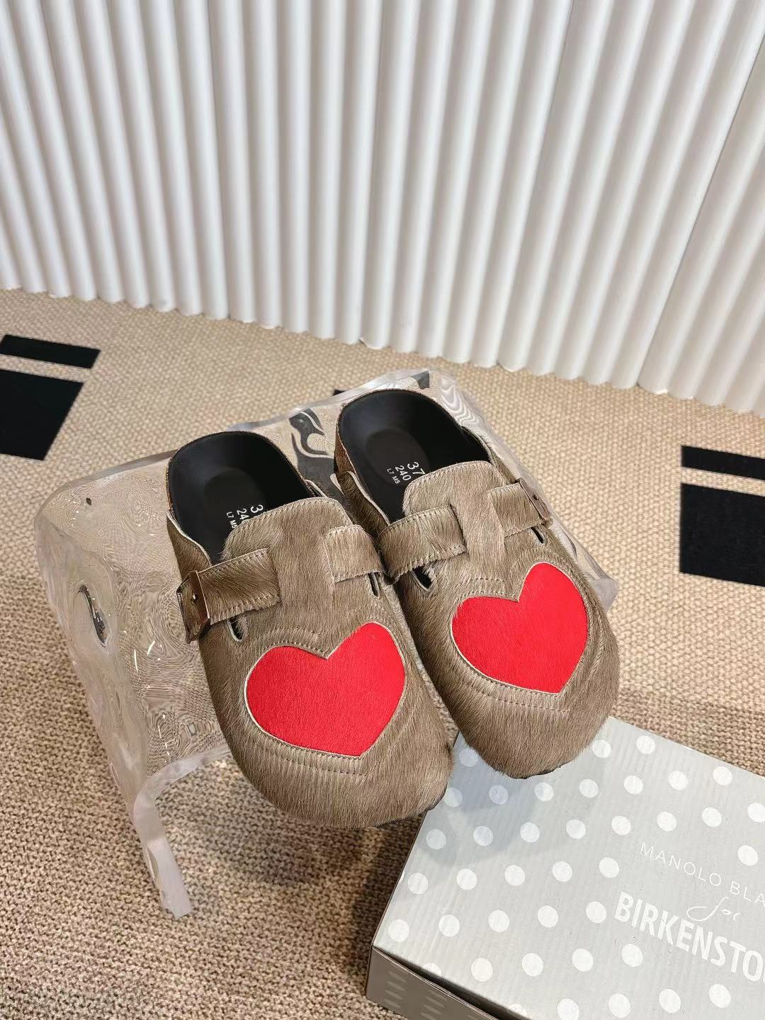 Calvin Klein Couple Slippers Lightweight S