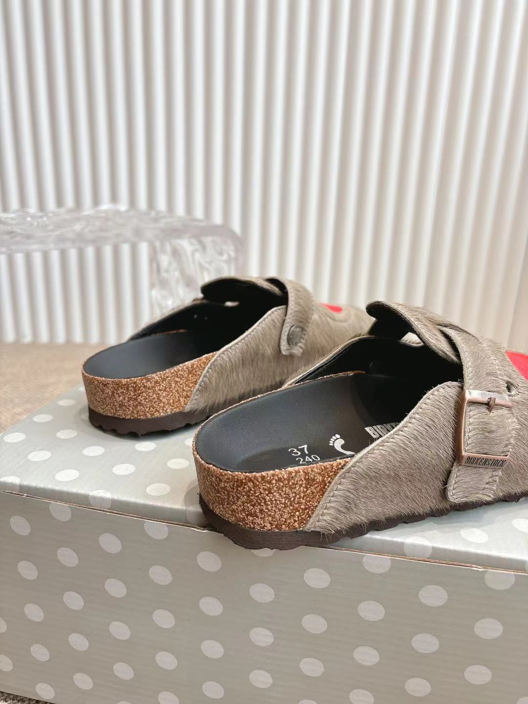 Calvin Klein Couple Slippers Lightweight S