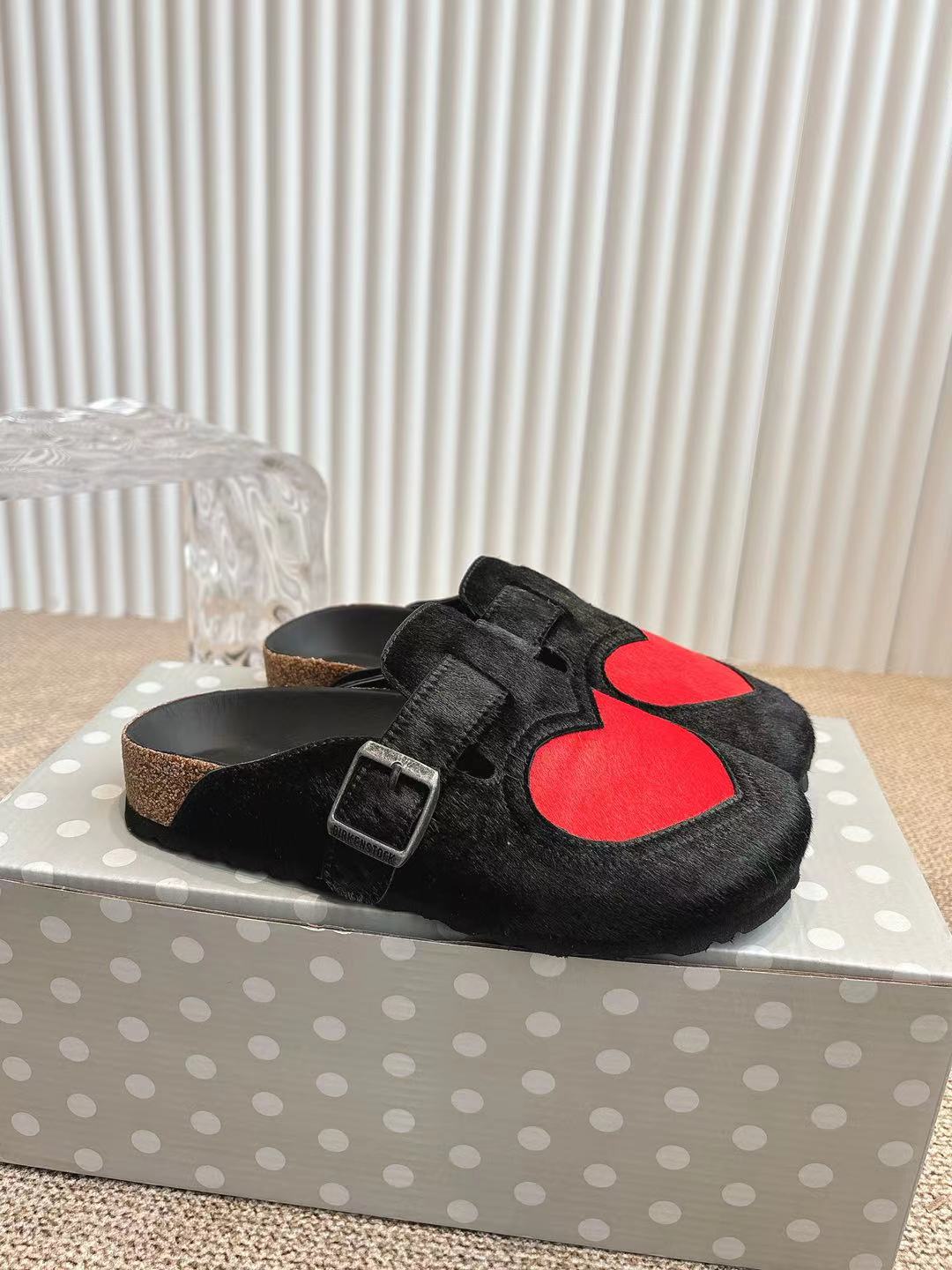 Calvin Klein Couple Slippers Lightweight S