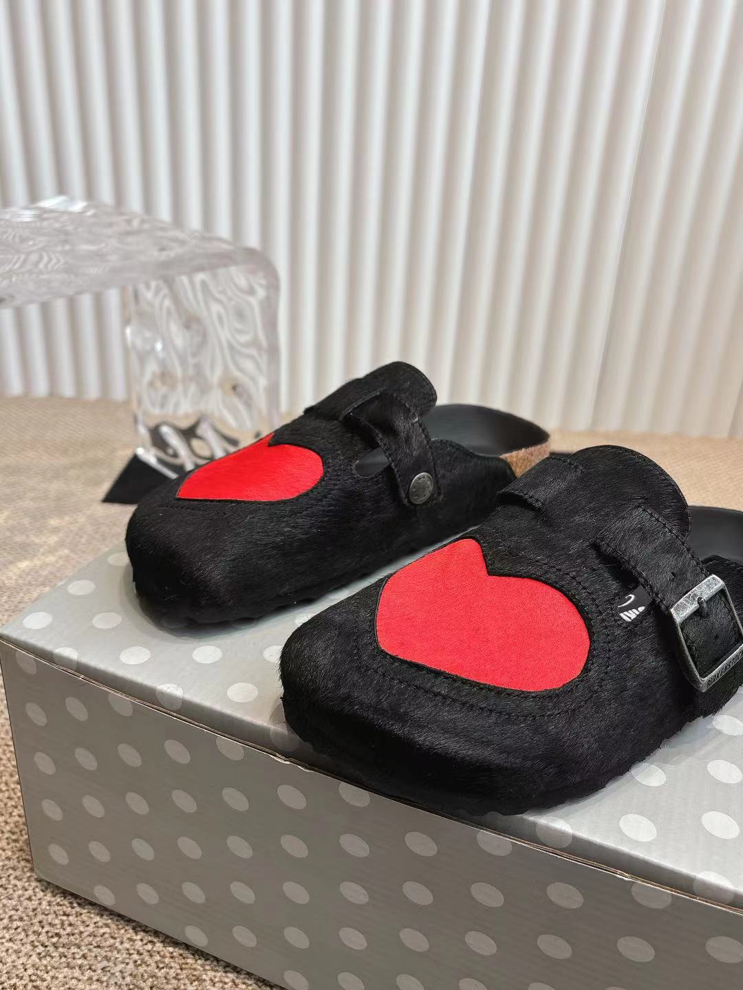 Calvin Klein Couple Slippers Lightweight S