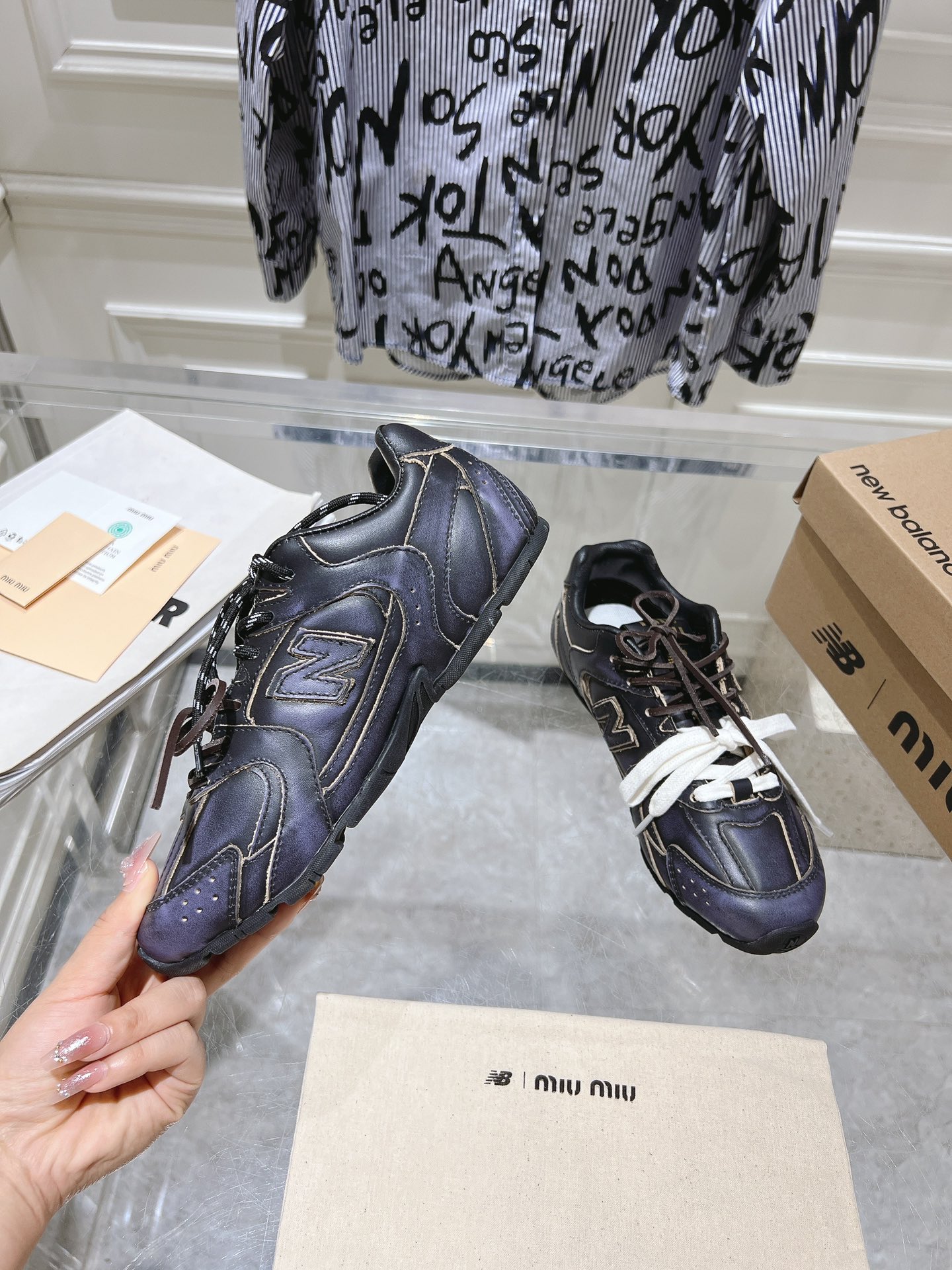 Couple Sneakers M-l-s