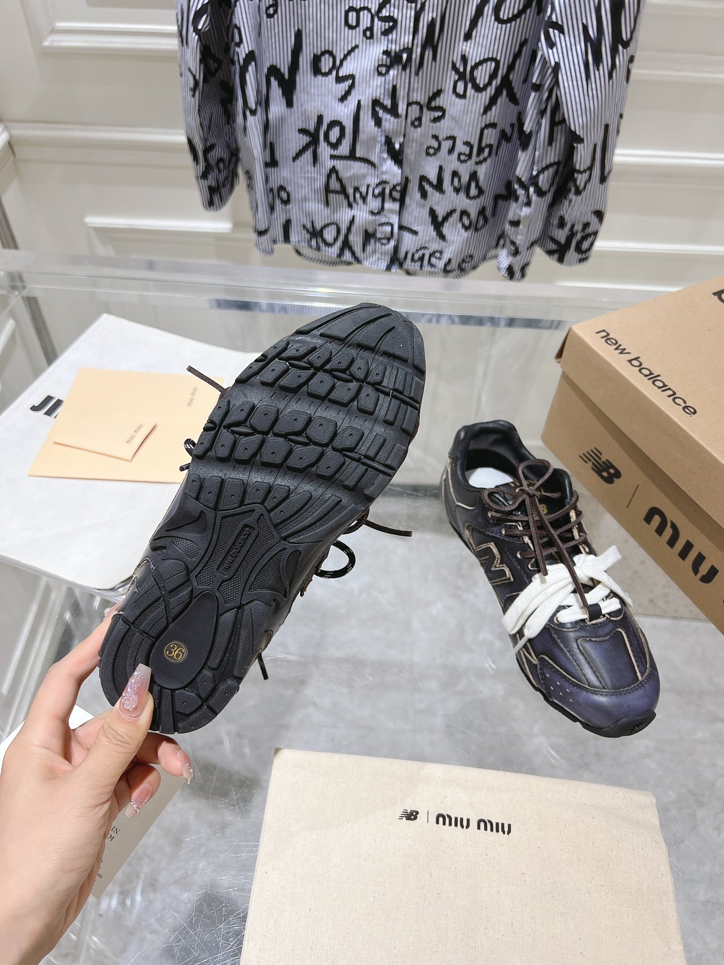 Couple Sneakers M-l-s
