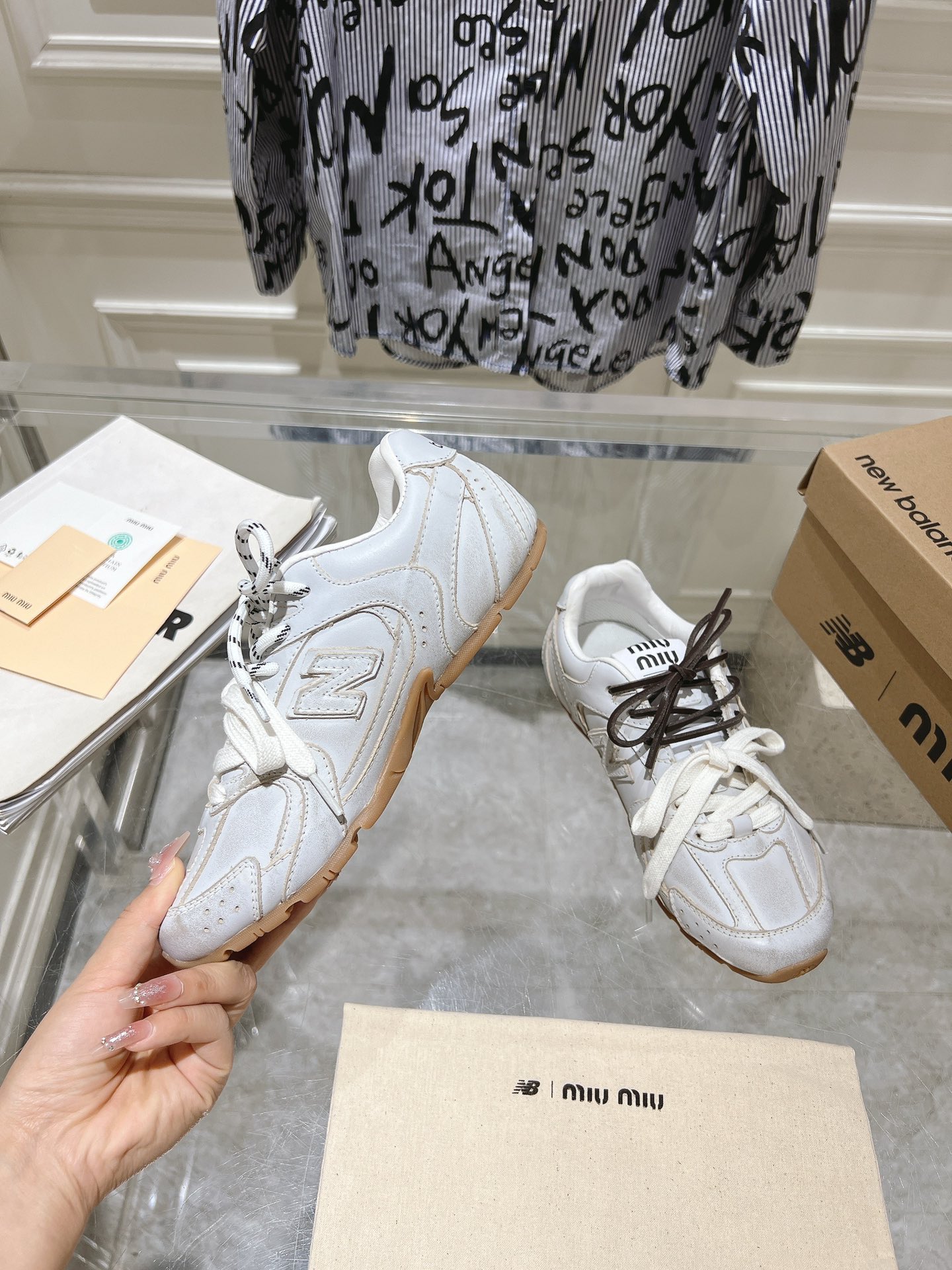 Couple Sneakers M-l-s