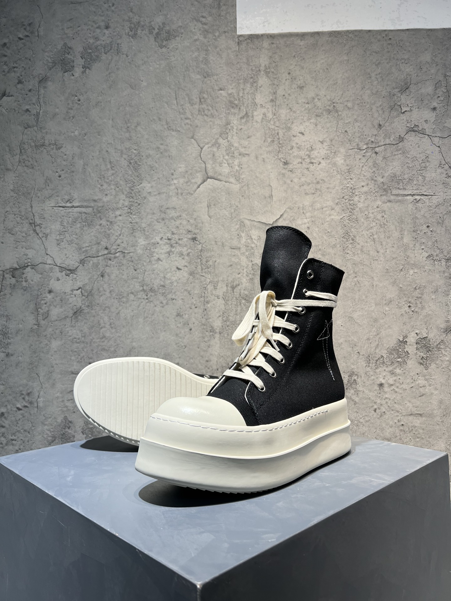 Calvin Klein Rick Owens Couple Board Shoes S