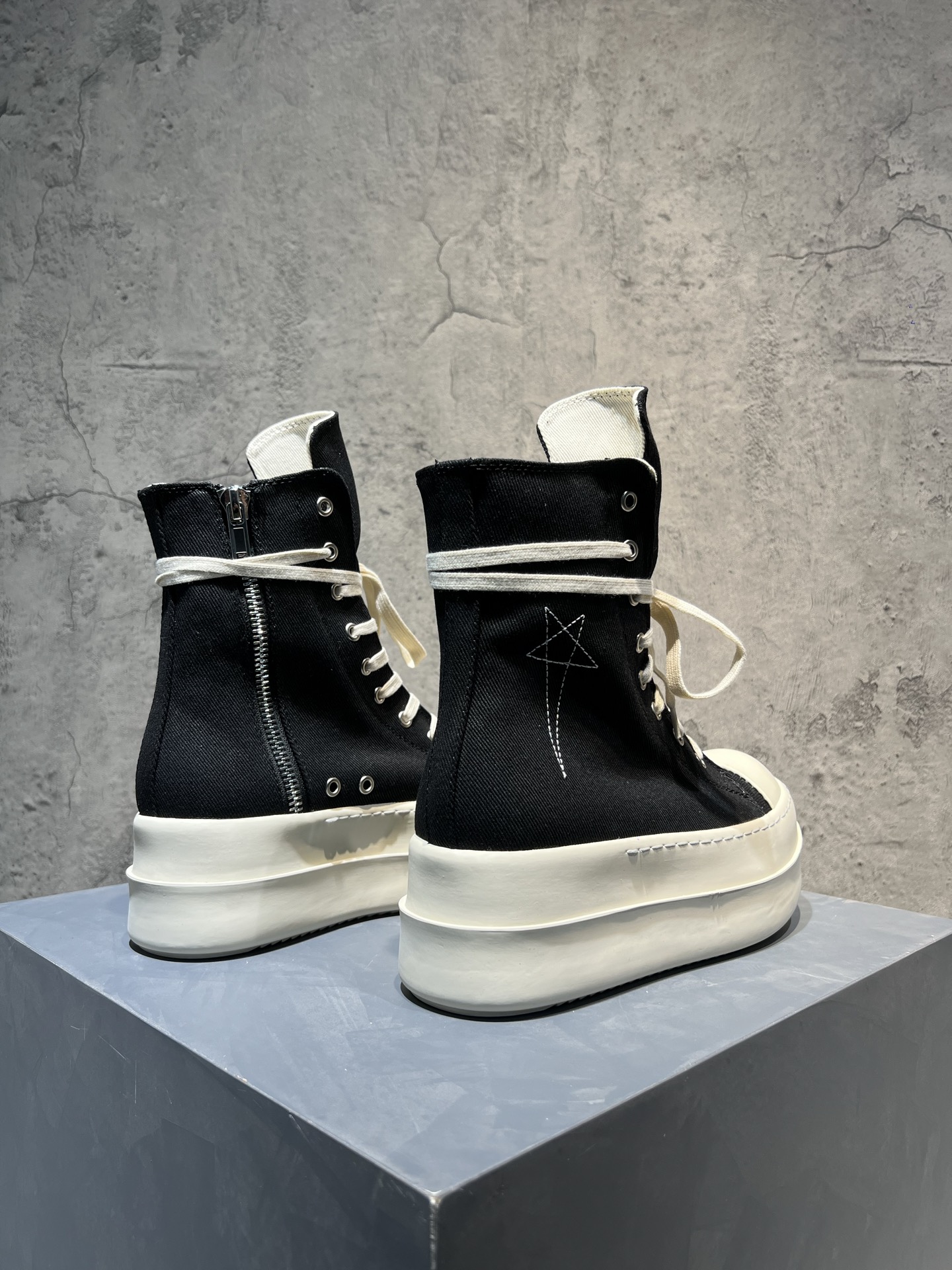 Calvin Klein Rick Owens Couple Board Shoes S