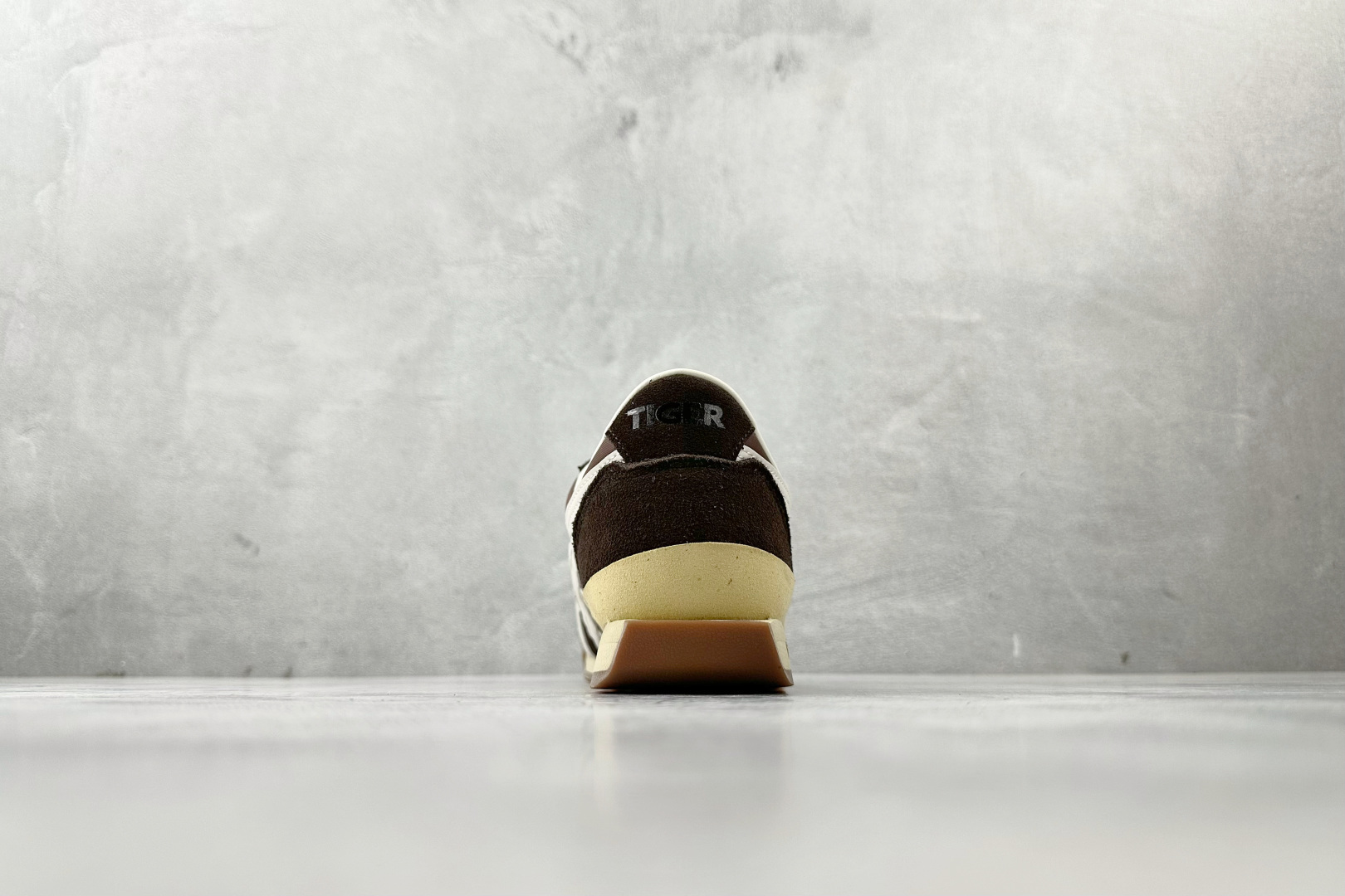 Onitsuka Tiger Basic Shoes Brown M-l-s
