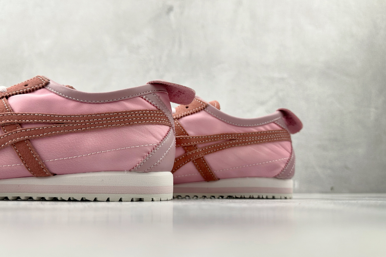 Onitsuka Tiger Basic Shoes Pink M-s