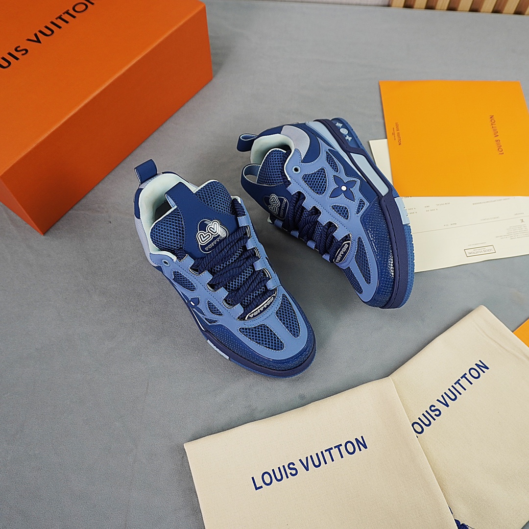 Louis Vuitton Male Sneakers L