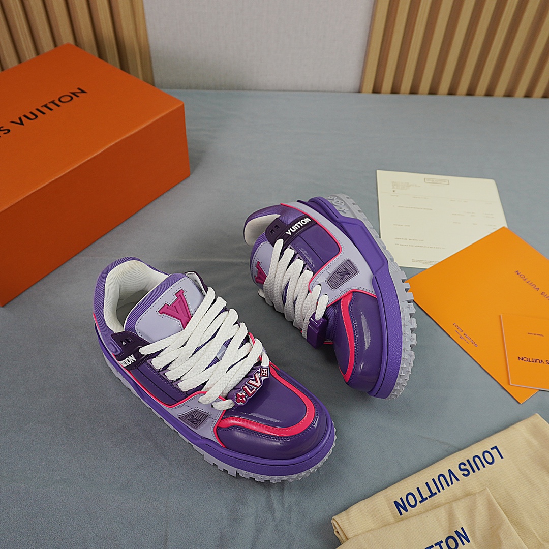 Louis Vuitton Male Sneakers L