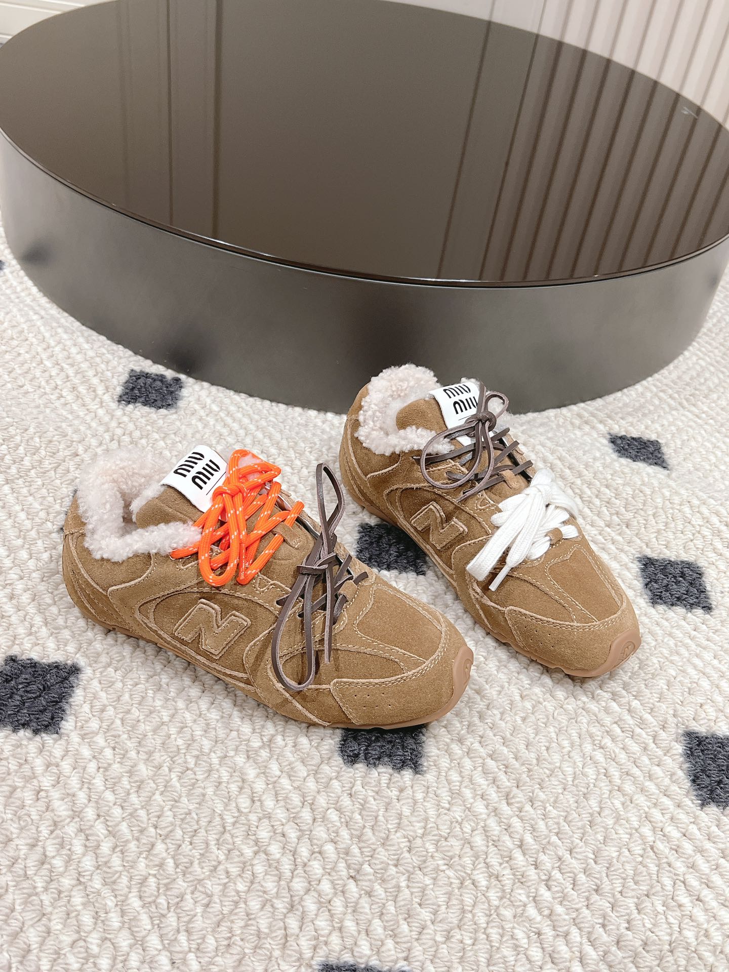 Miu Miu New Balance Sneakers Mesh M-l-s
