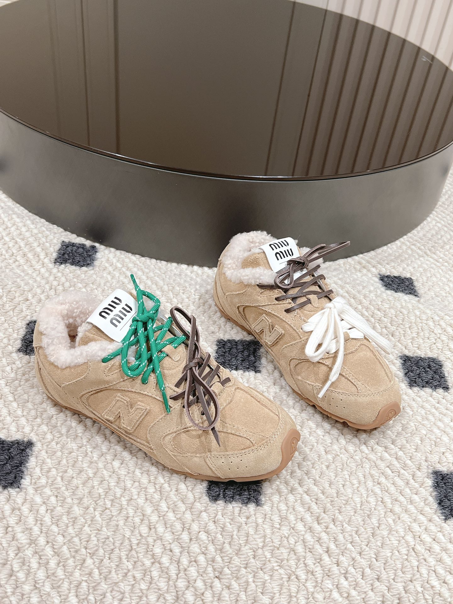 Miu Miu New Balance Sneakers Mesh M-l-s