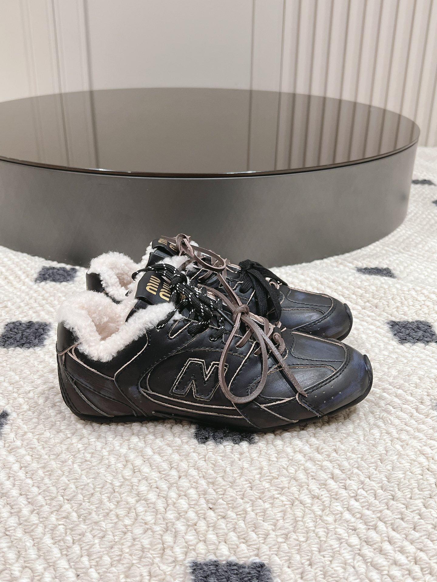 Miu Miu New Balance Sneakers Mesh M-l-s