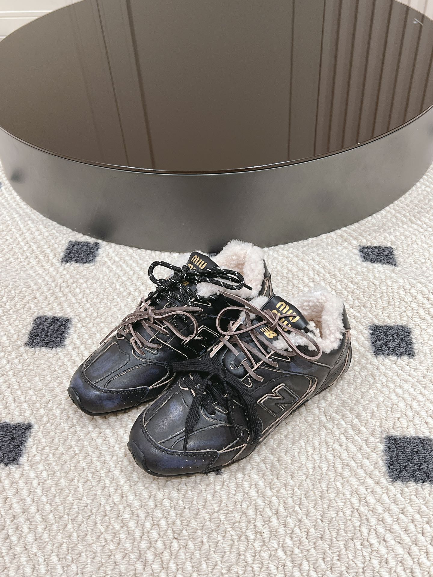 Miu Miu New Balance Sneakers Mesh M-l-s
