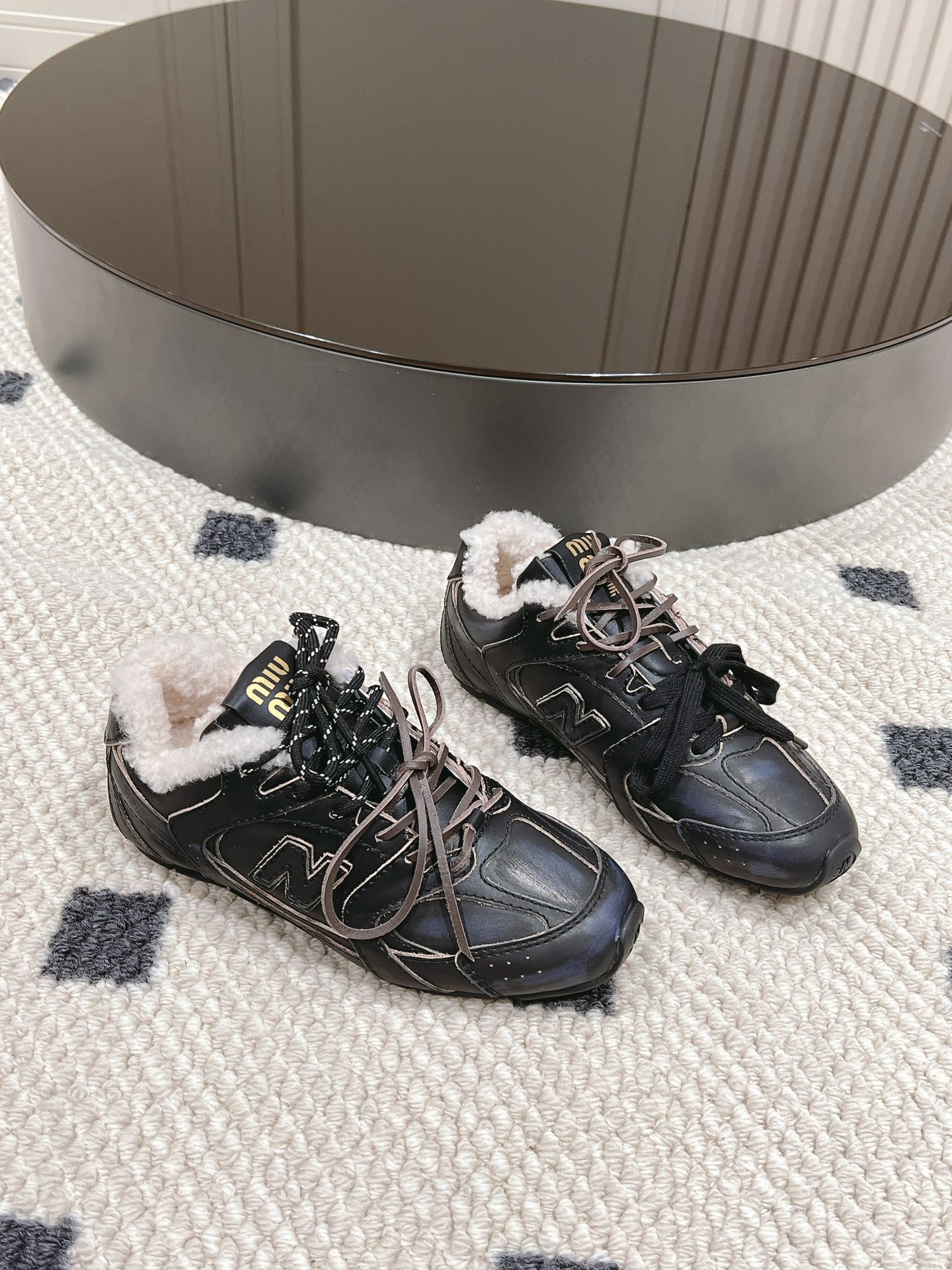 Miu Miu New Balance Sneakers Mesh M-l-s