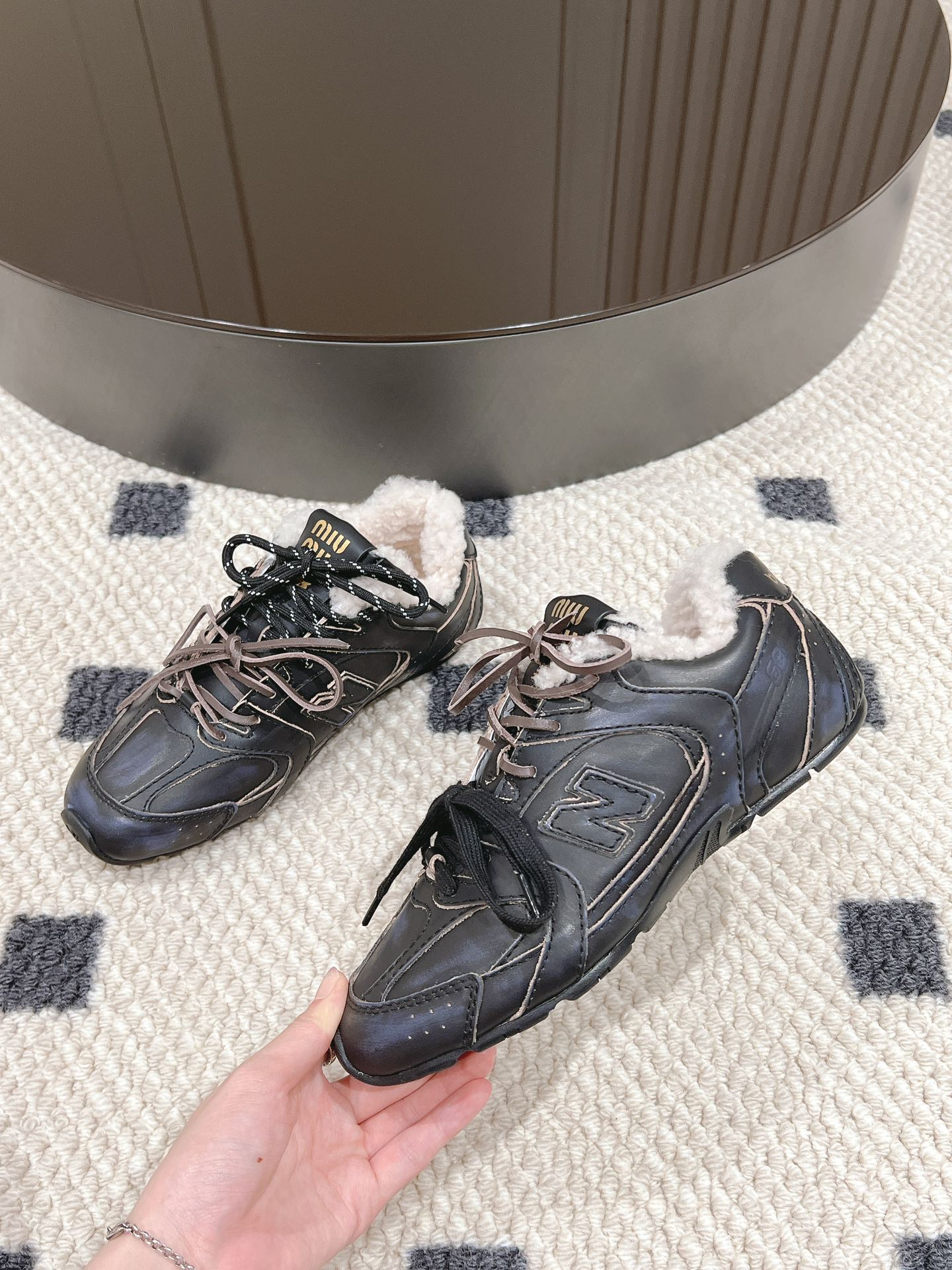 Miu Miu New Balance Sneakers Mesh M-l-s