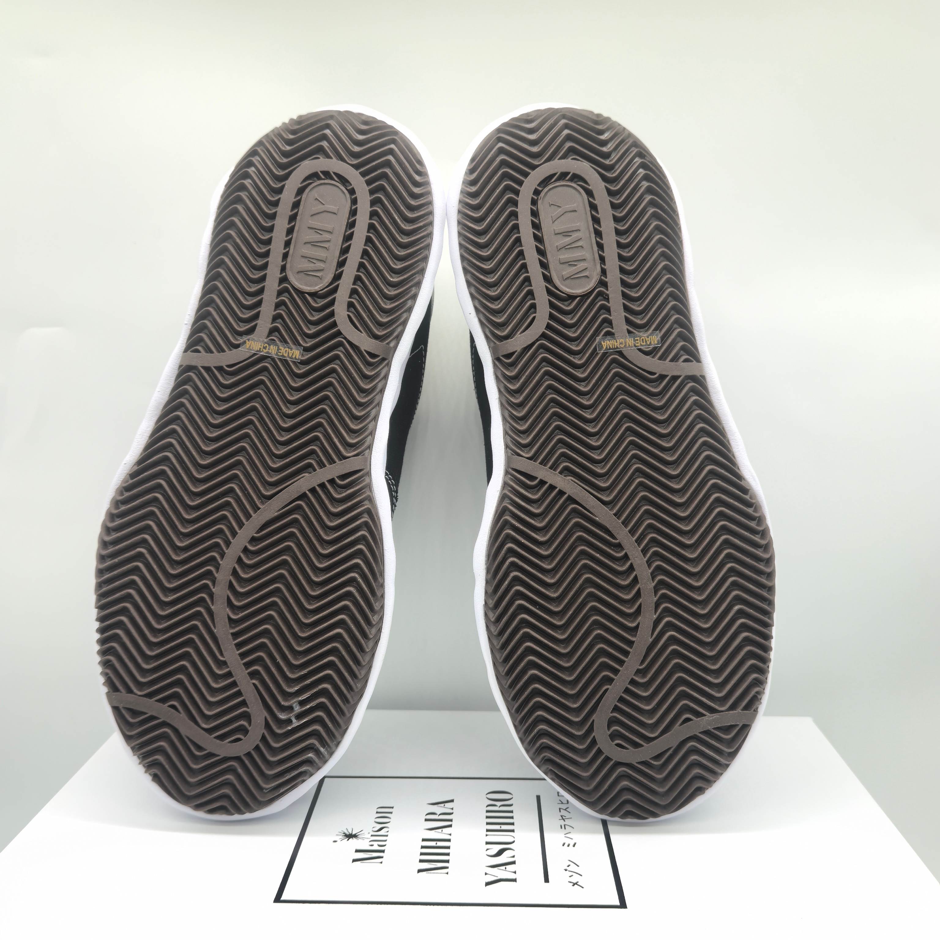 Basic Shoes M