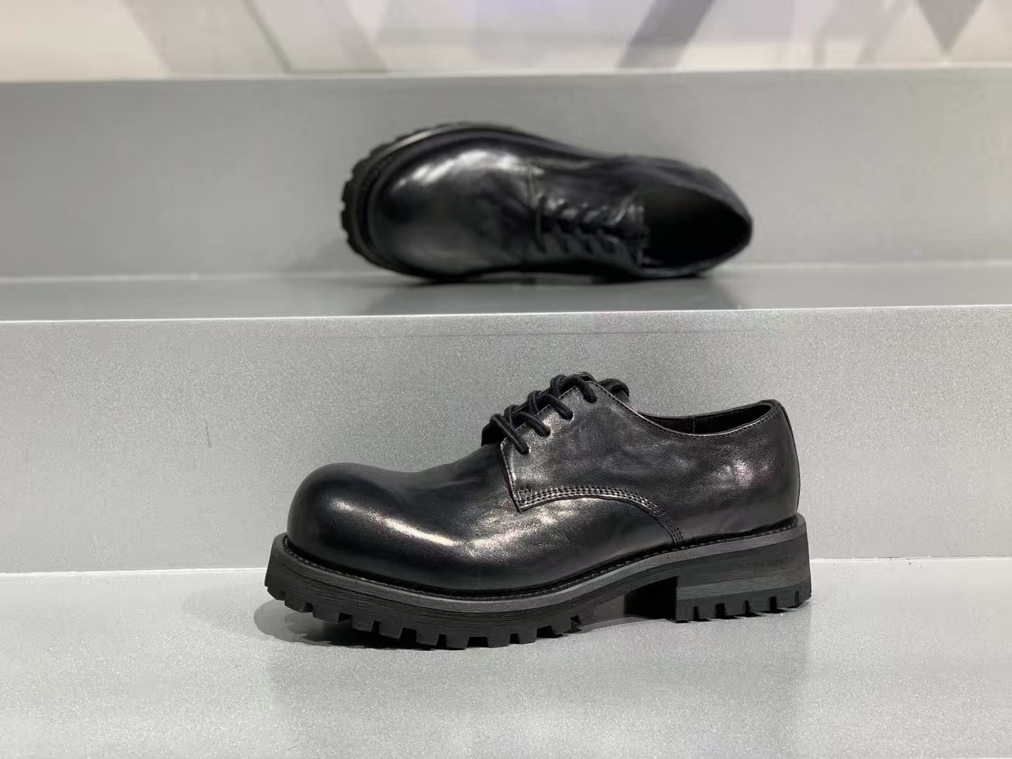 Basic Shoes 43