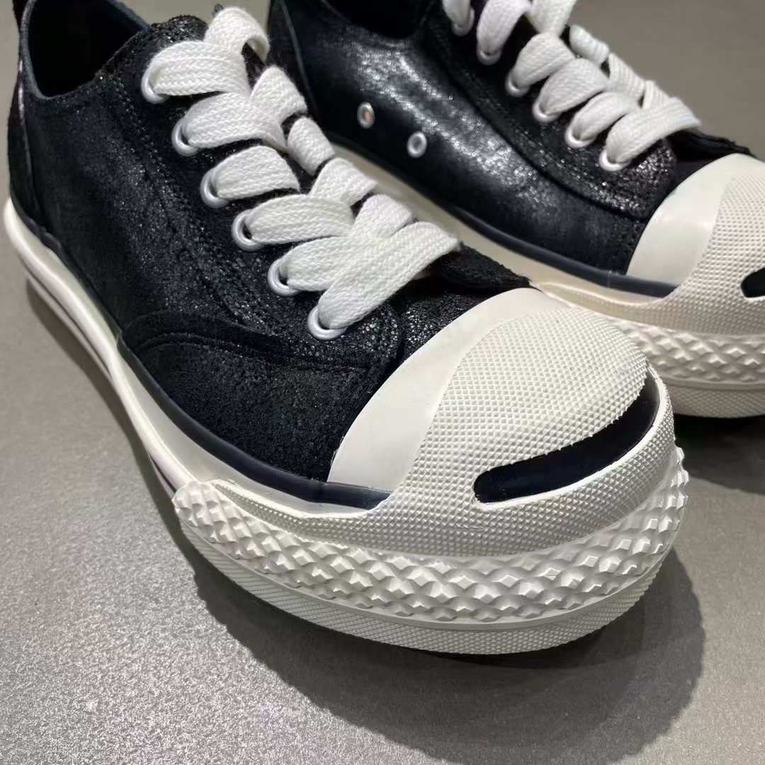 Basic Shoes 43