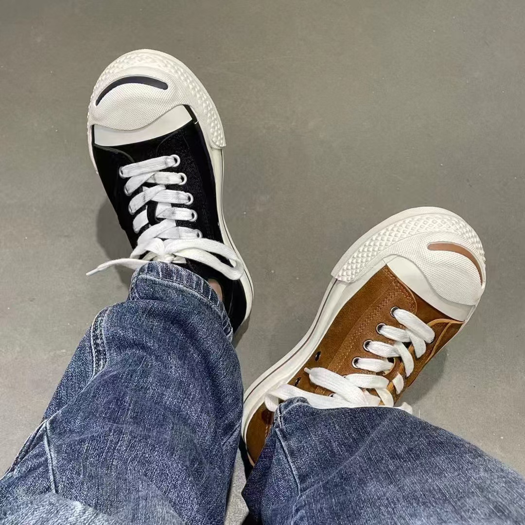 Basic Shoes 43