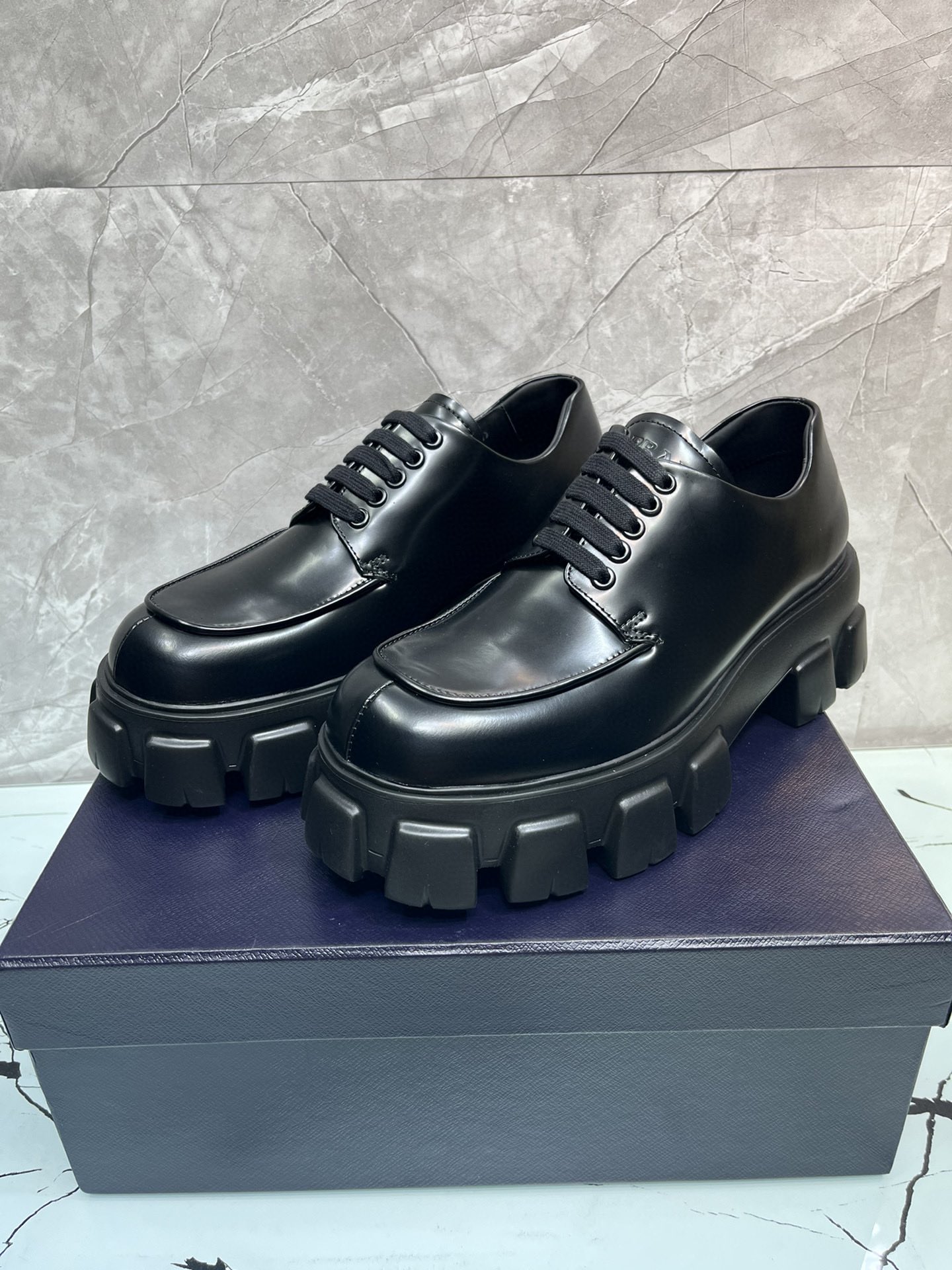 Basic Shoes M-l