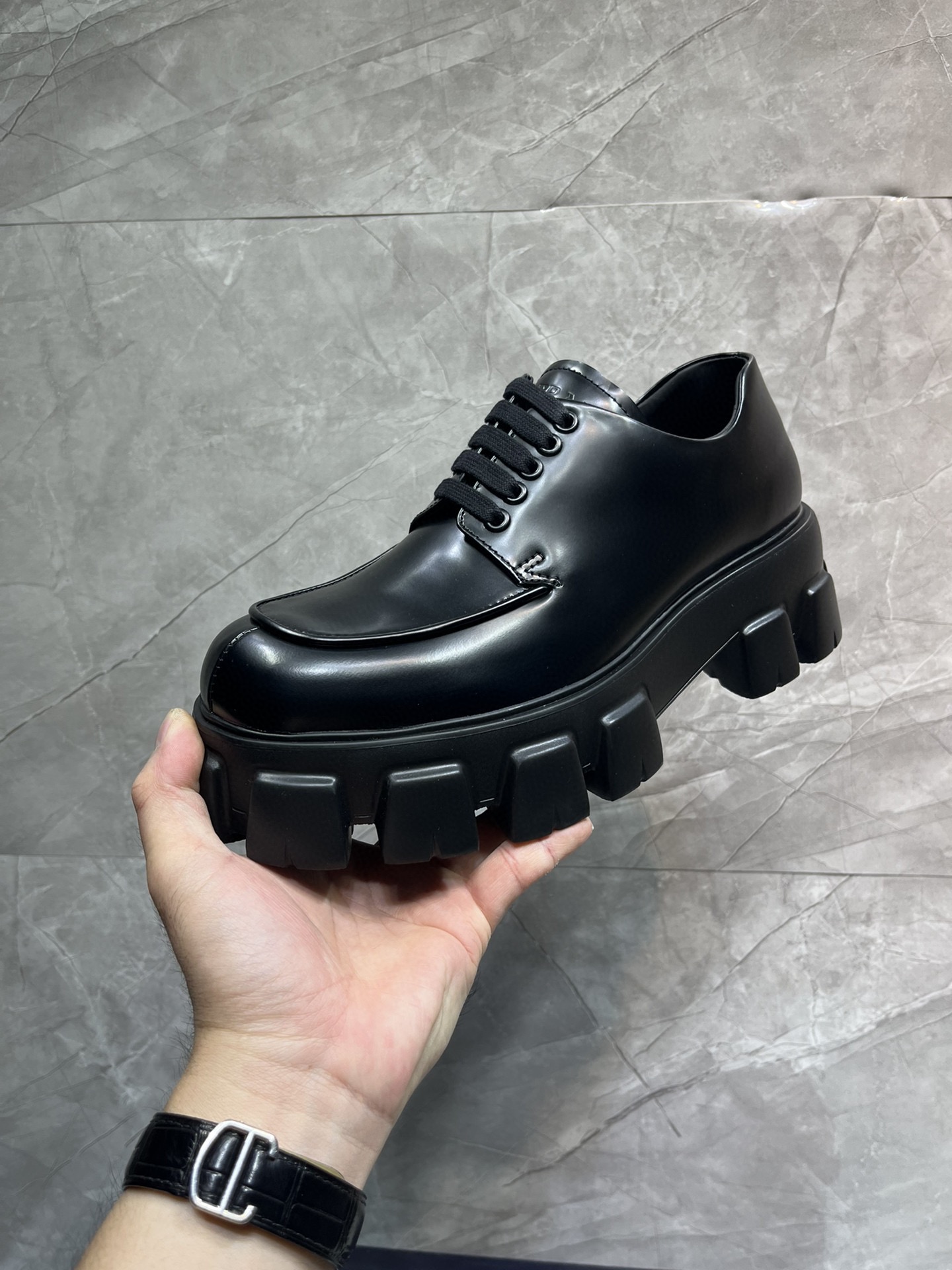 Basic Shoes M-l