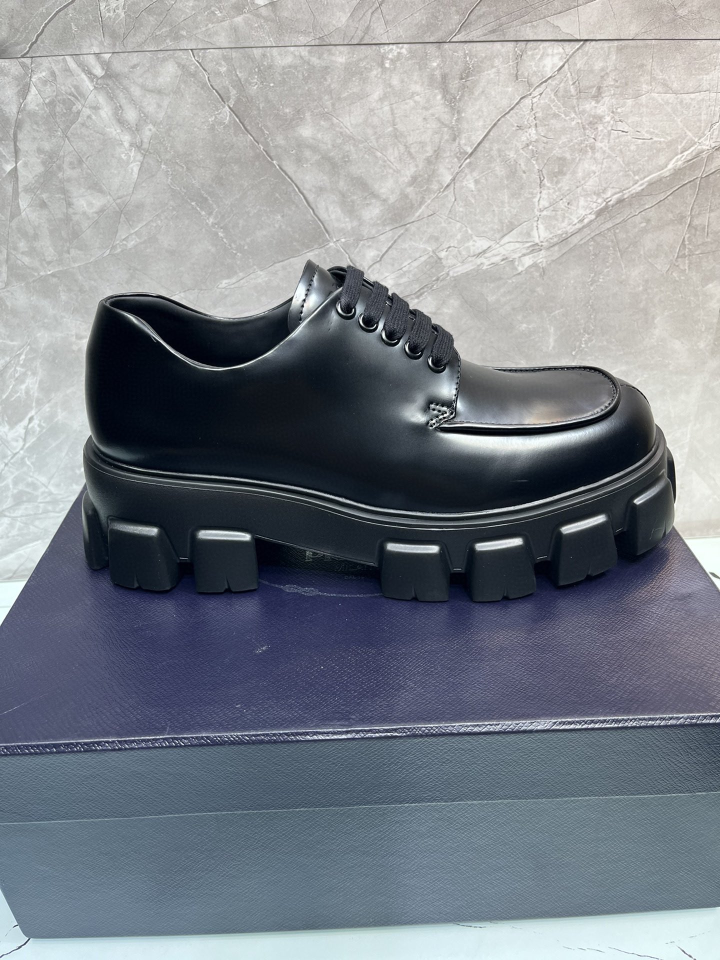 Basic Shoes M-l