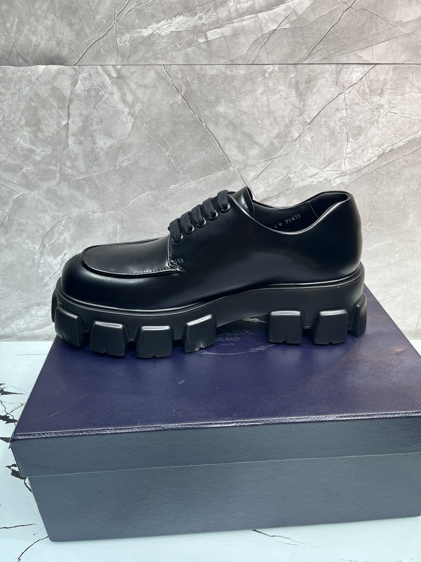 Basic Shoes M-l