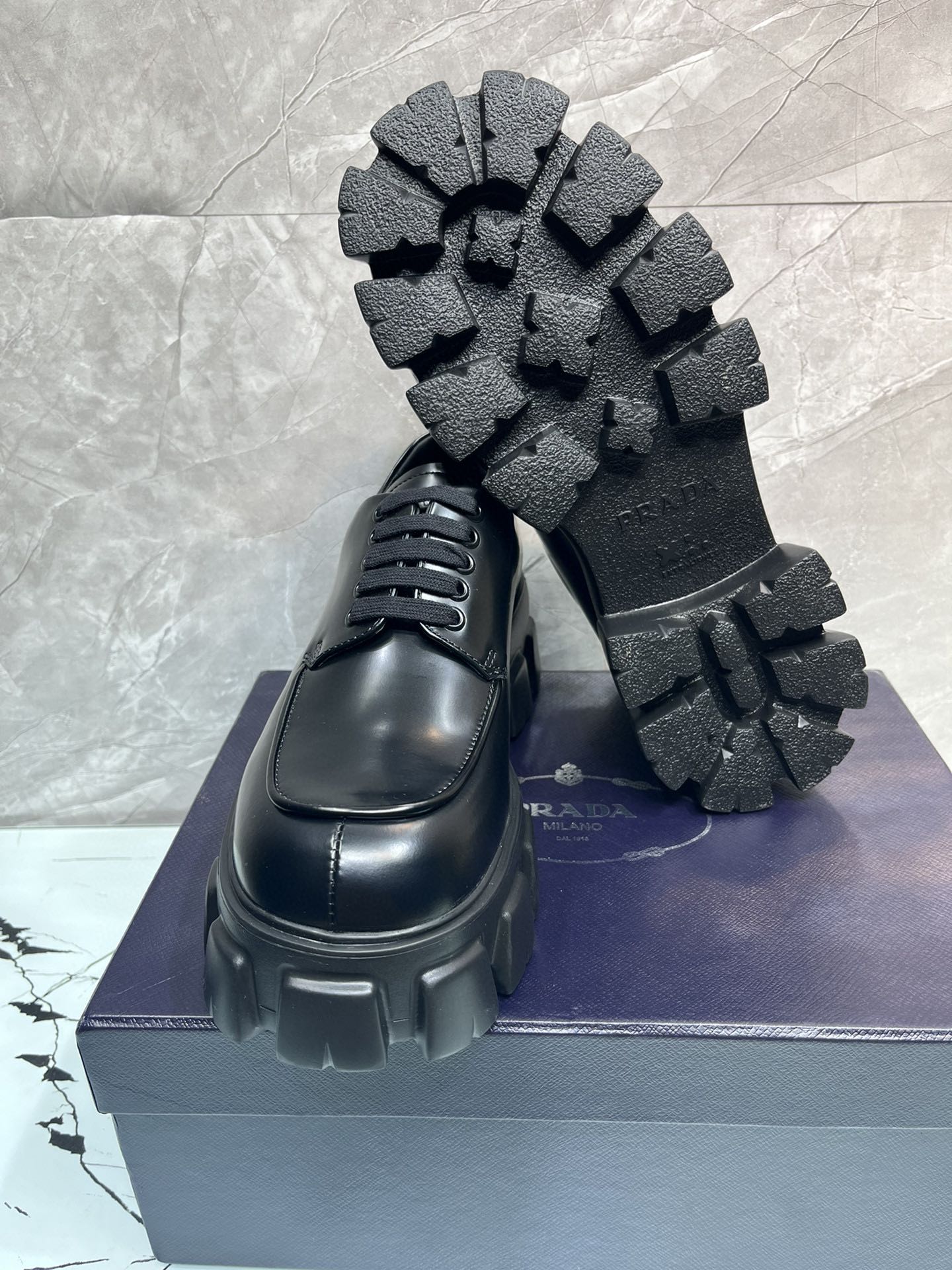 Basic Shoes M-l