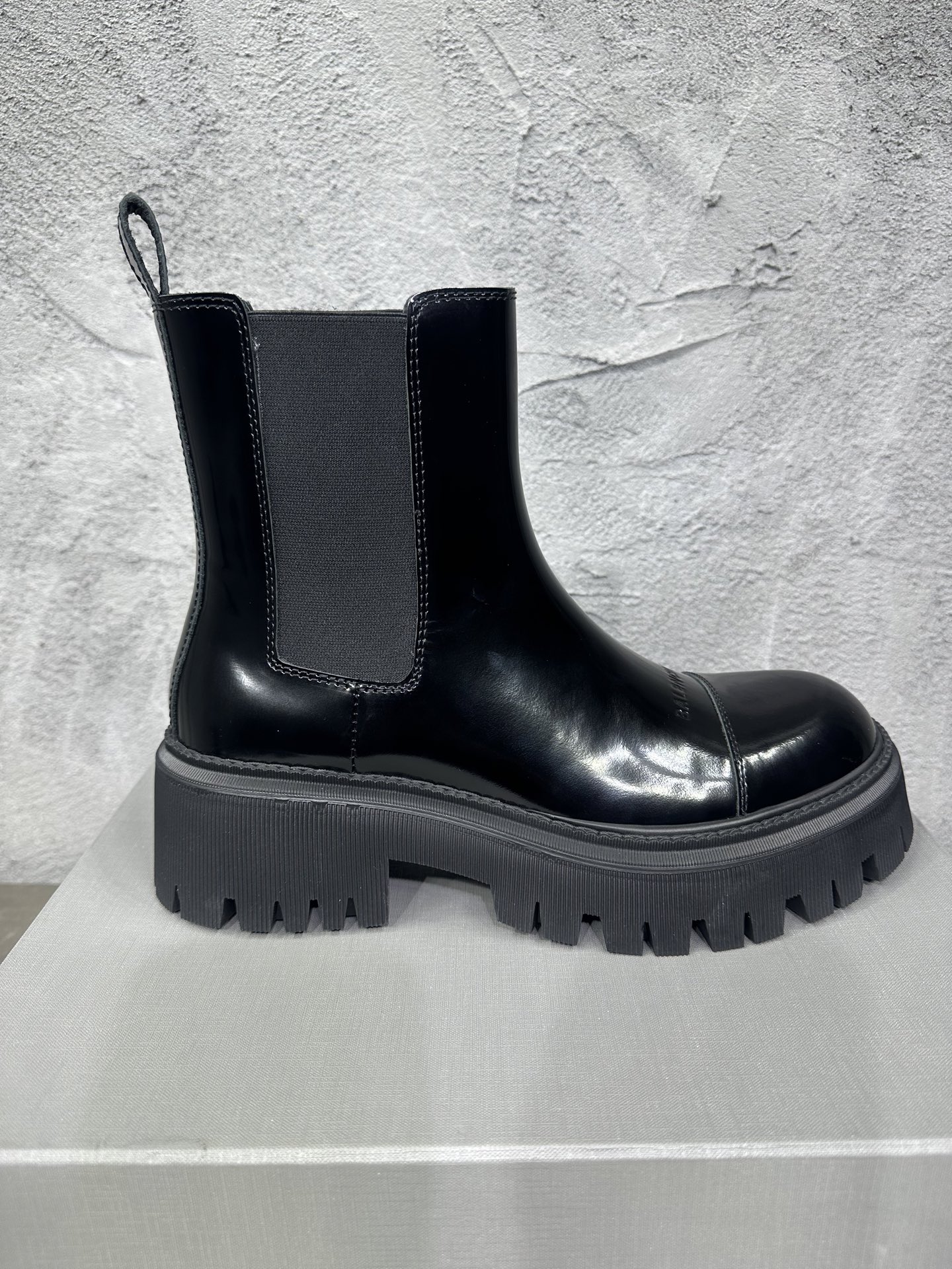 Dr. Martens Male Boots Cow Leather Black M
